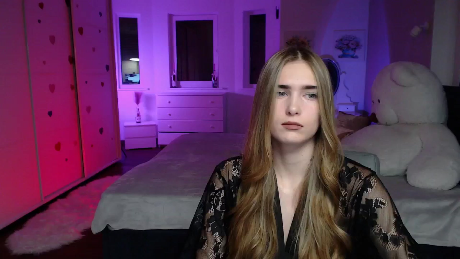 Gallery image thumbnail from Sirela's myfreecams stream on, 11/01/2025, 11:21 image 3 of 20