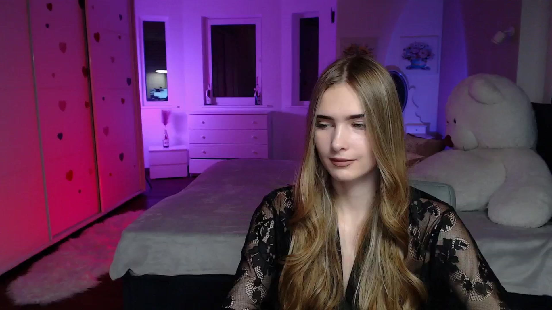 Gallery image thumbnail from Sirela's myfreecams stream on, 11/01/2025, 11:21 image 17 of 20