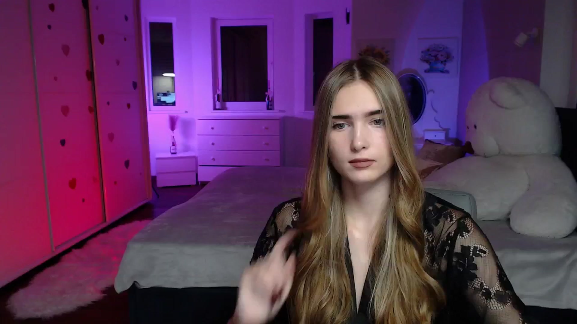 Gallery image thumbnail from Sirela's myfreecams stream on, 11/01/2025, 11:21 image 9 of 20