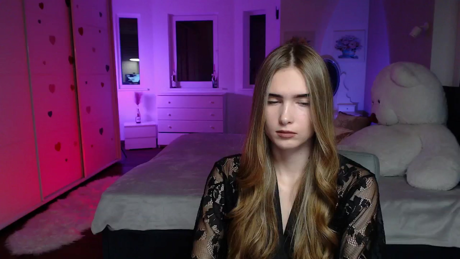 Gallery image thumbnail from Sirela's myfreecams stream on, 11/01/2025, 11:21 image 1 of 20