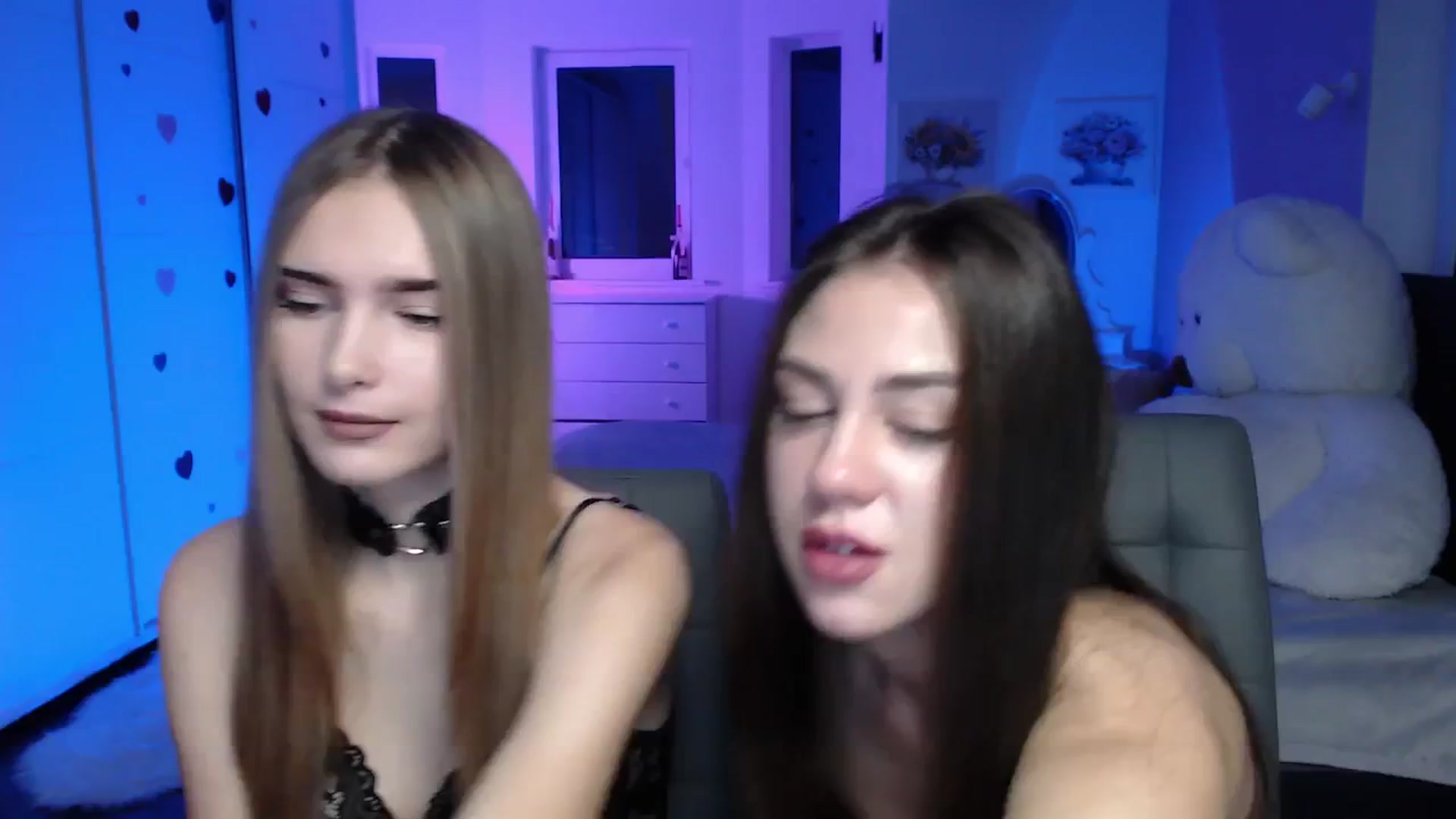 Gallery image thumbnail from Sirela's myfreecams stream on, 11/03/2025, 10:33 image 2 of 20