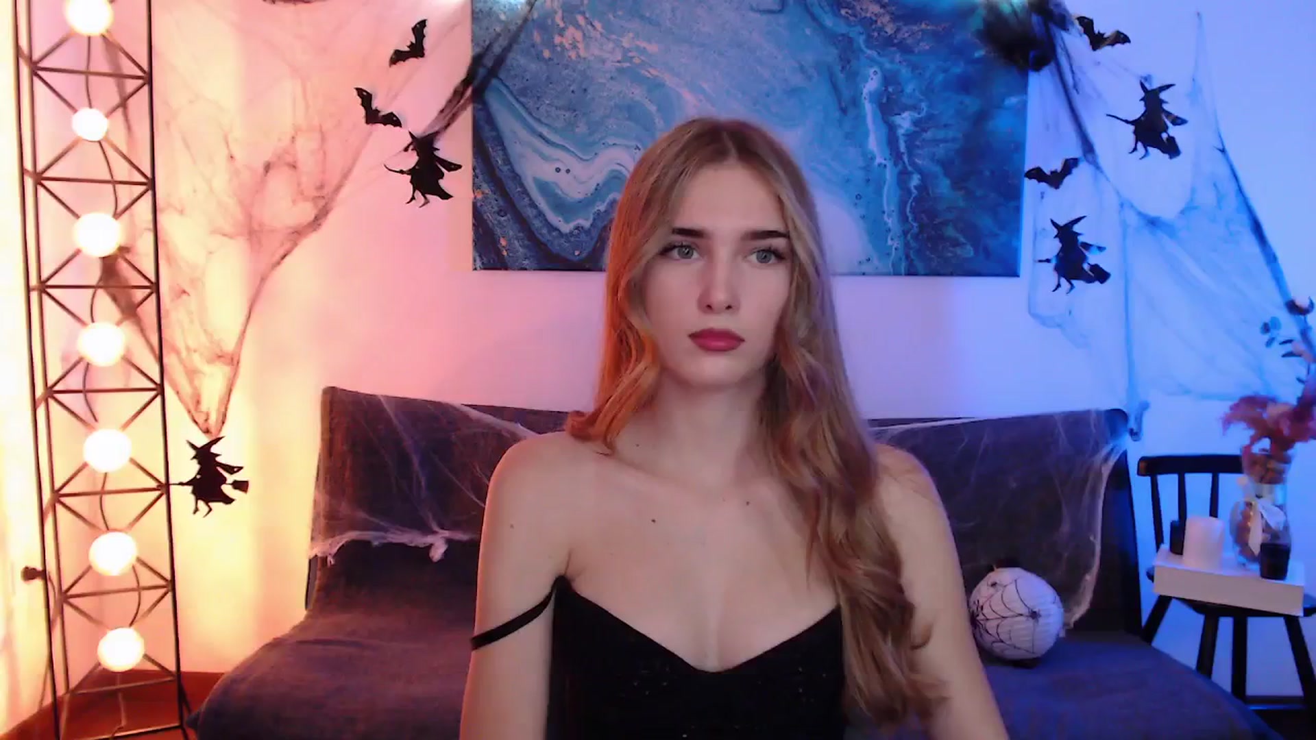 Gallery image thumbnail from Sirela's myfreecams stream on, 11/04/2025, 10:59 image 1 of 20