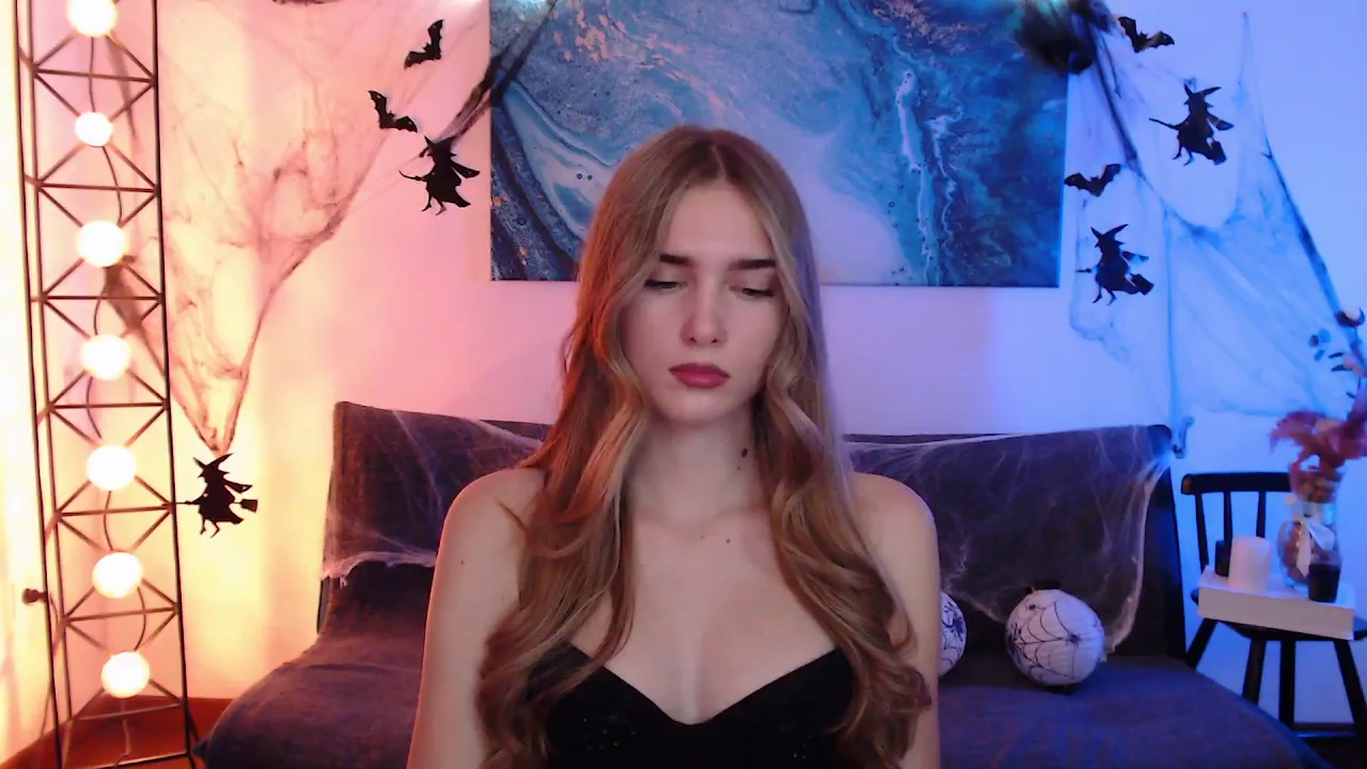 Gallery image thumbnail from Sirela's myfreecams stream on, 11/04/2025, 10:59 image 7 of 20