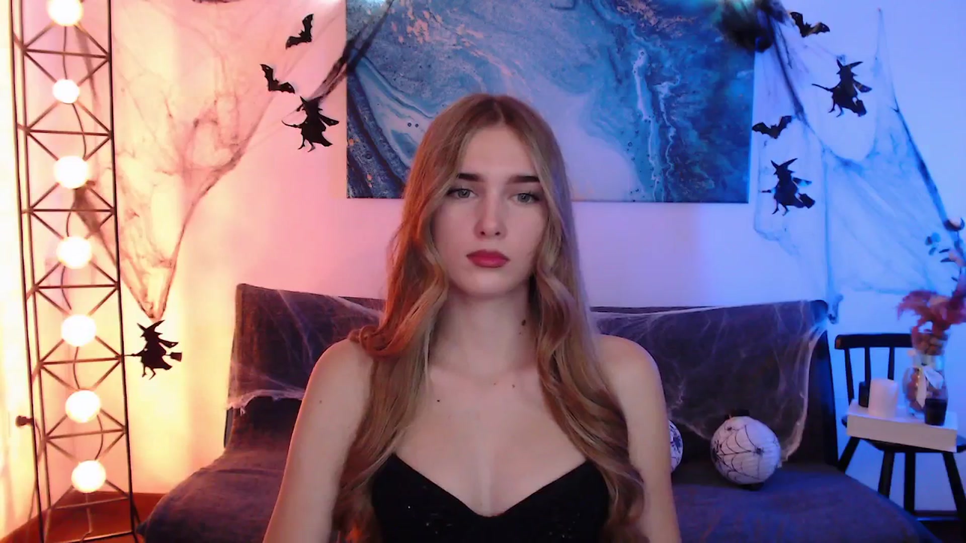 Gallery image thumbnail from Sirela's myfreecams stream on, 11/04/2025, 10:59 image 11 of 20
