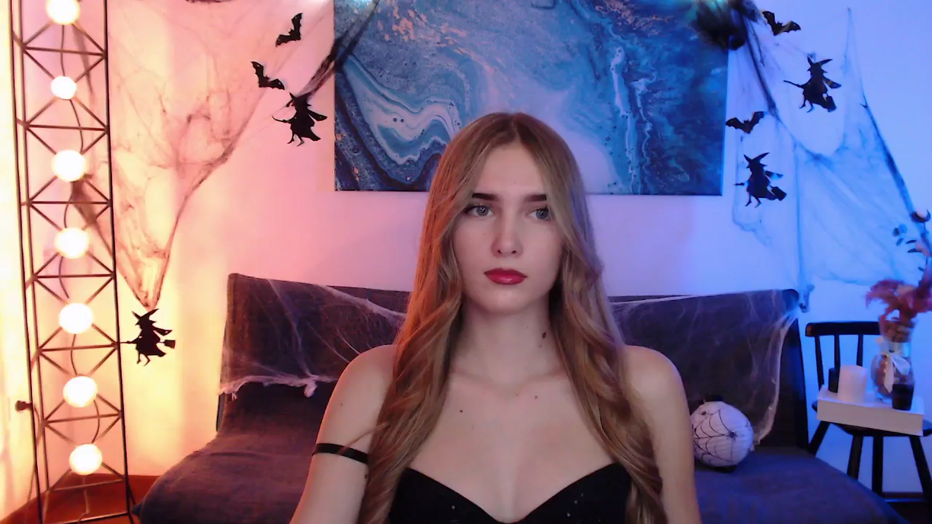 Gallery image thumbnail from Sirela's myfreecams stream on, 11/04/2025, 13:13 image 12 of 20