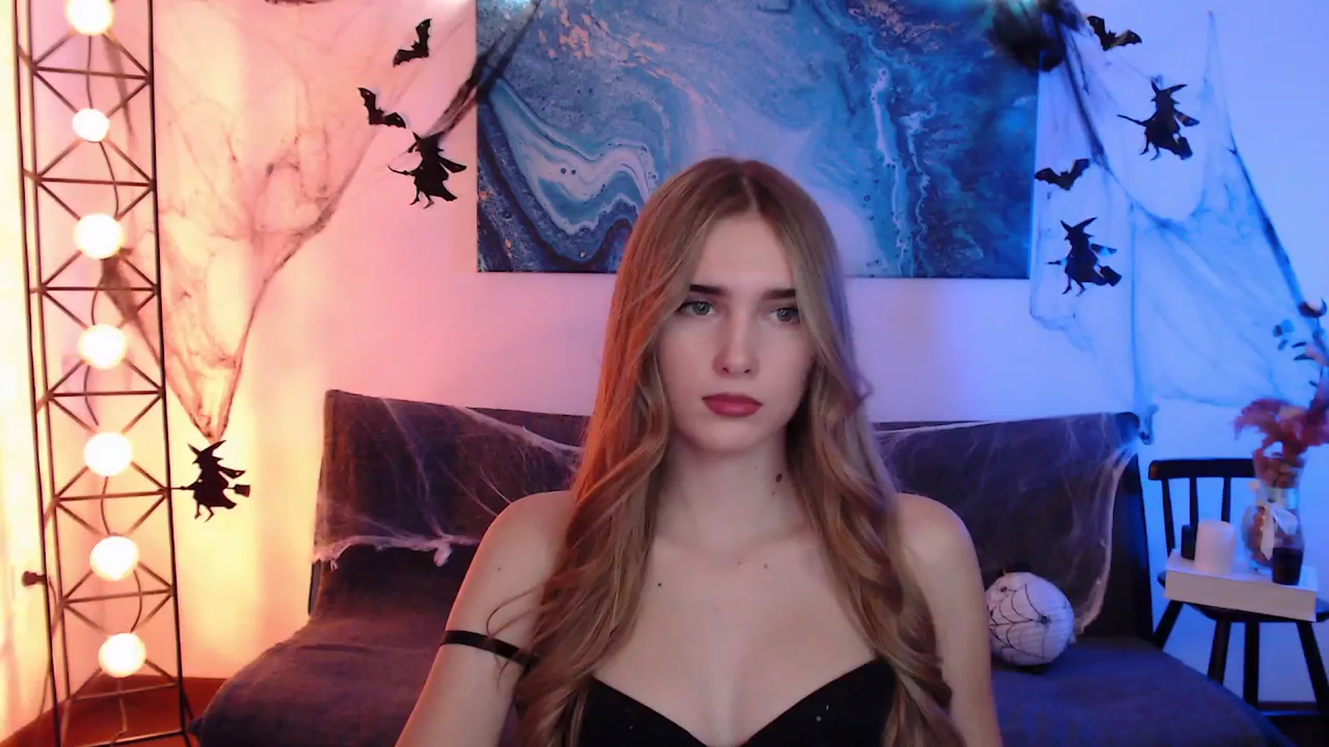 Gallery image thumbnail from Sirela's myfreecams stream on, 11/04/2025, 13:13 image 7 of 20