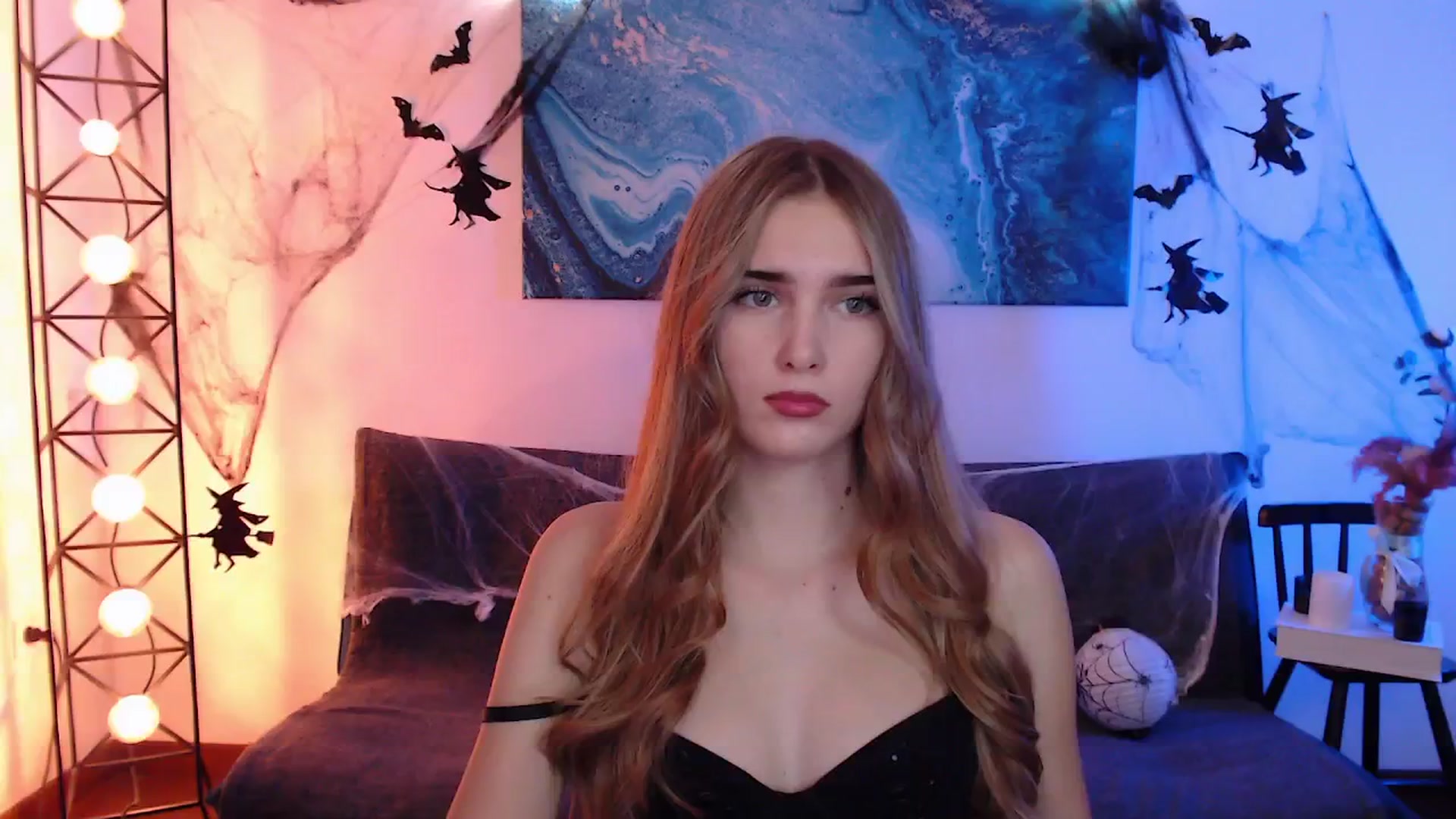 Gallery image thumbnail from Sirela's myfreecams stream on, 11/04/2025, 13:13 image 1 of 20