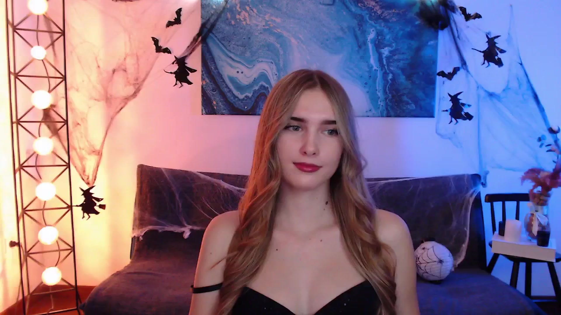 Gallery image thumbnail from Sirela's myfreecams stream on, 11/04/2025, 13:13 image 13 of 20