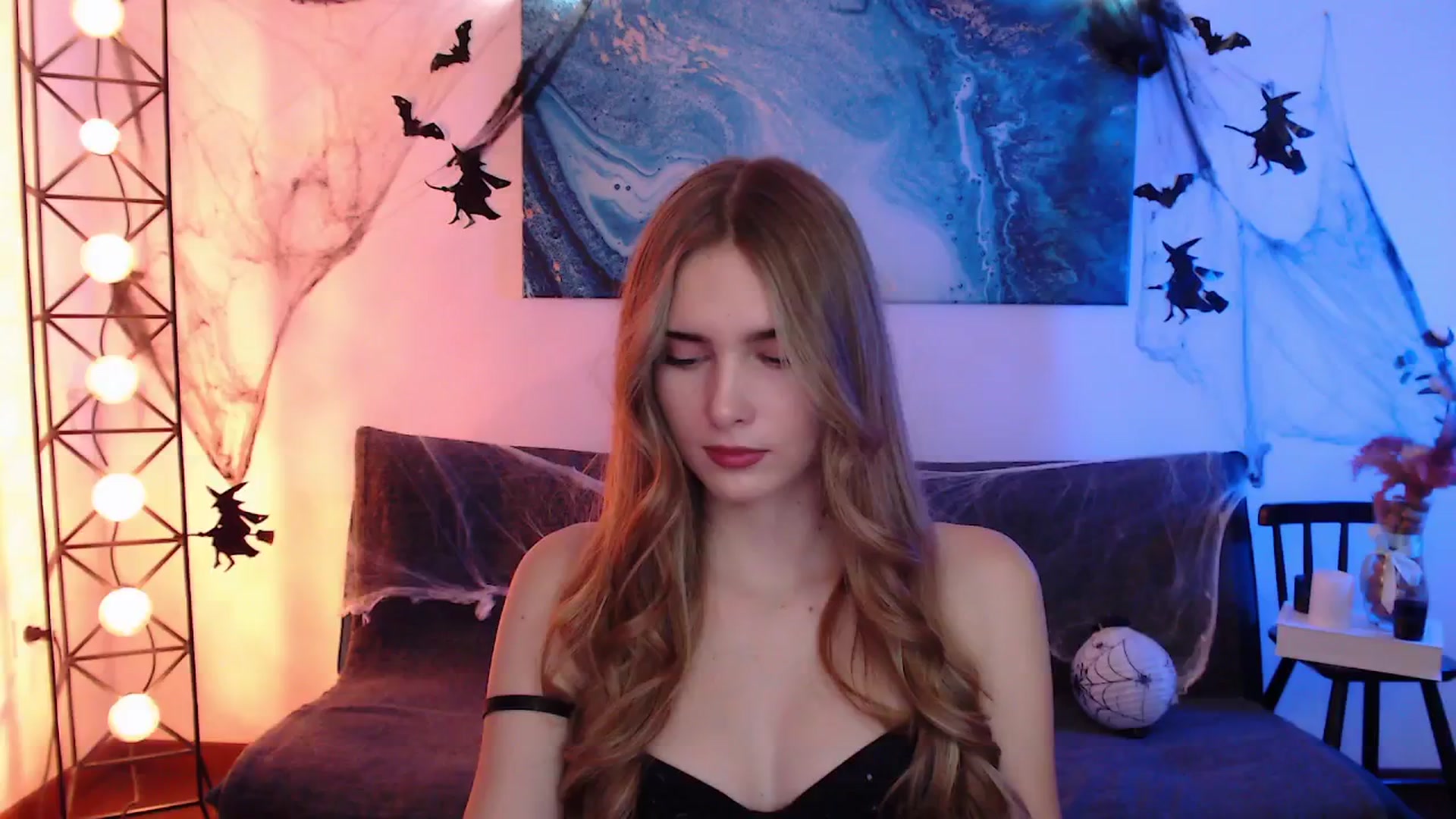 Gallery image thumbnail from Sirela's myfreecams stream on, 11/04/2025, 13:13 image 4 of 20