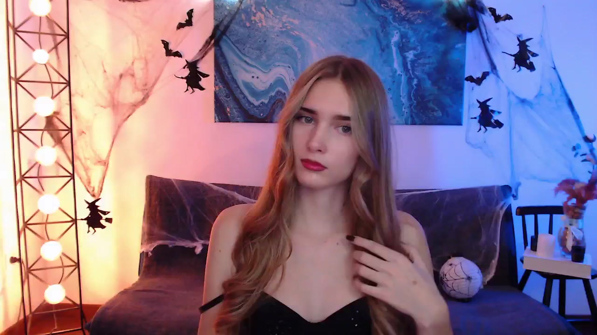 Gallery image thumbnail from Sirela's myfreecams stream on, 11/04/2025, 13:30 image 7 of 20