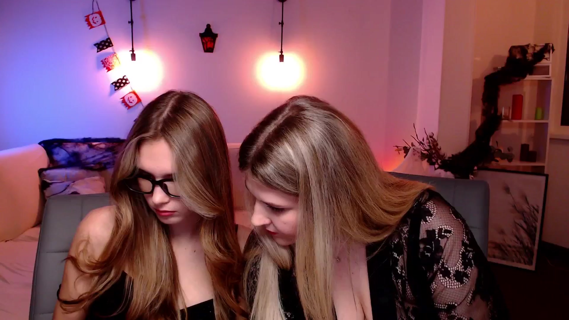 Gallery image thumbnail from Sirela's myfreecams stream on, 11/04/2025, 17:15 image 12 of 20
