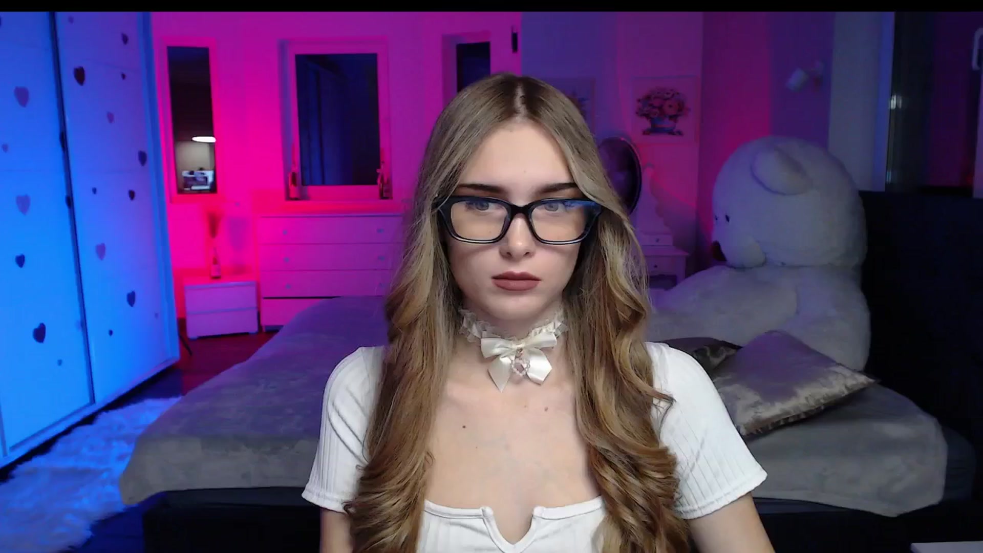 Gallery image thumbnail from Sirela's myfreecams stream on, 11/05/2025, 10:37 image 6 of 20
