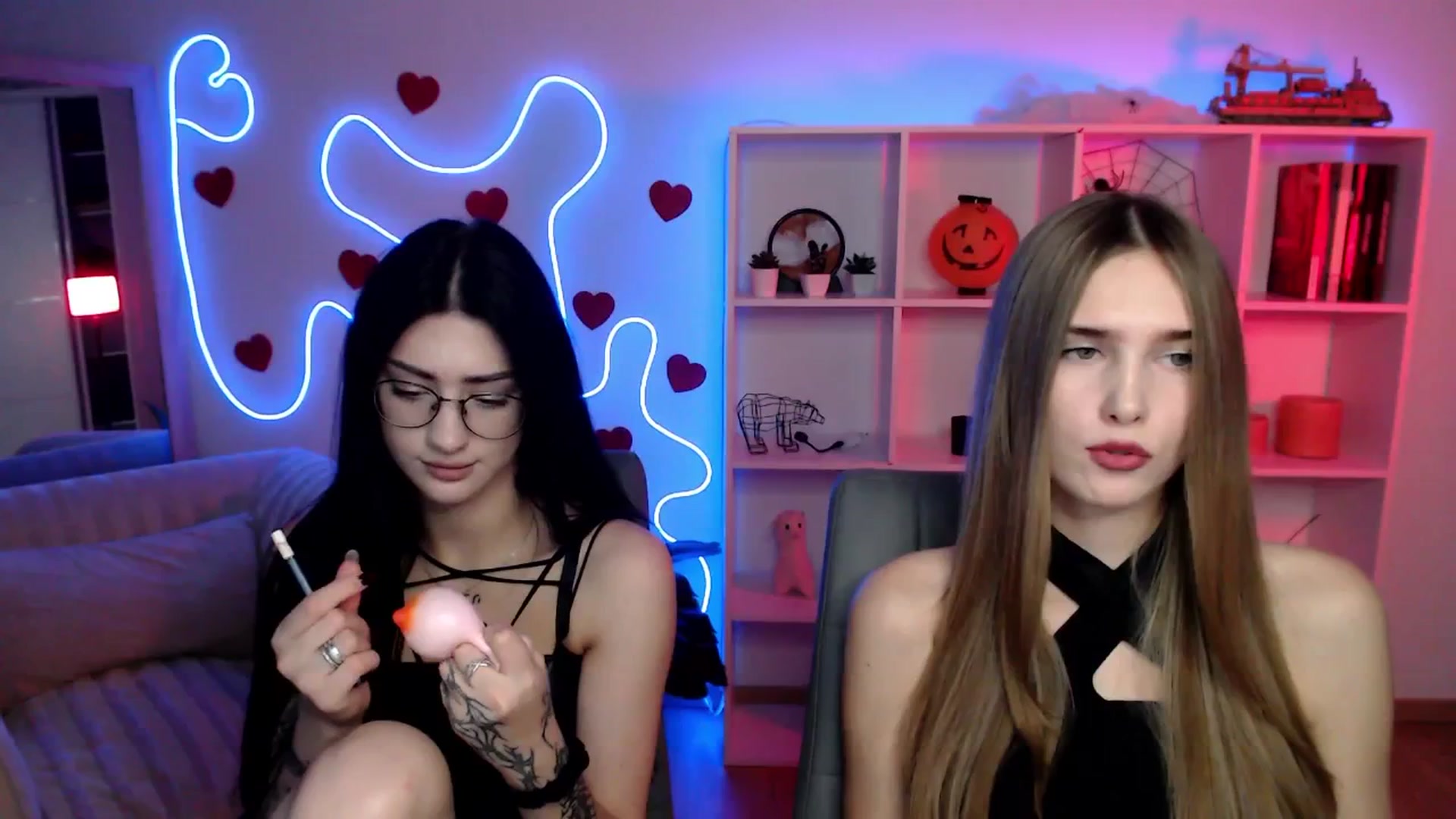 Gallery image thumbnail from Sirela's myfreecams stream on, 11/07/2025, 10:38 image 19 of 20