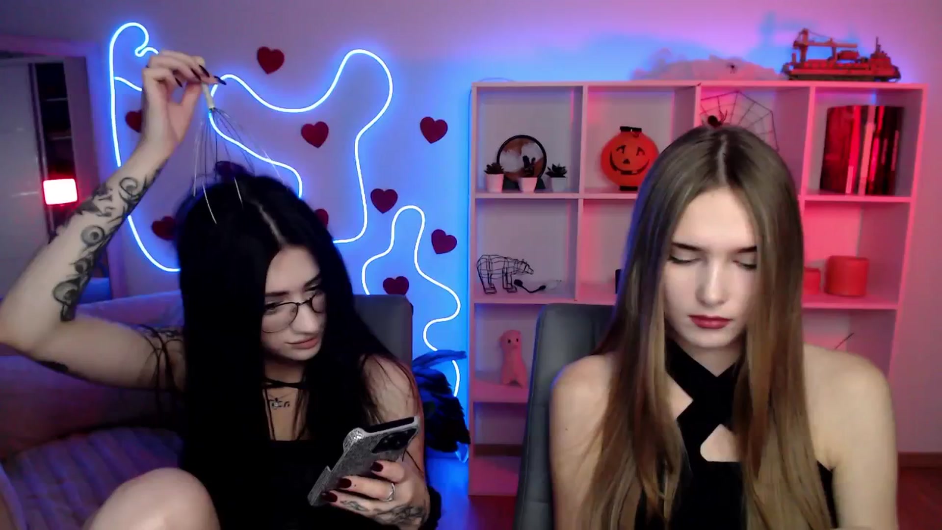 Gallery image thumbnail from Sirela's myfreecams stream on, 11/07/2025, 10:38 image 16 of 20