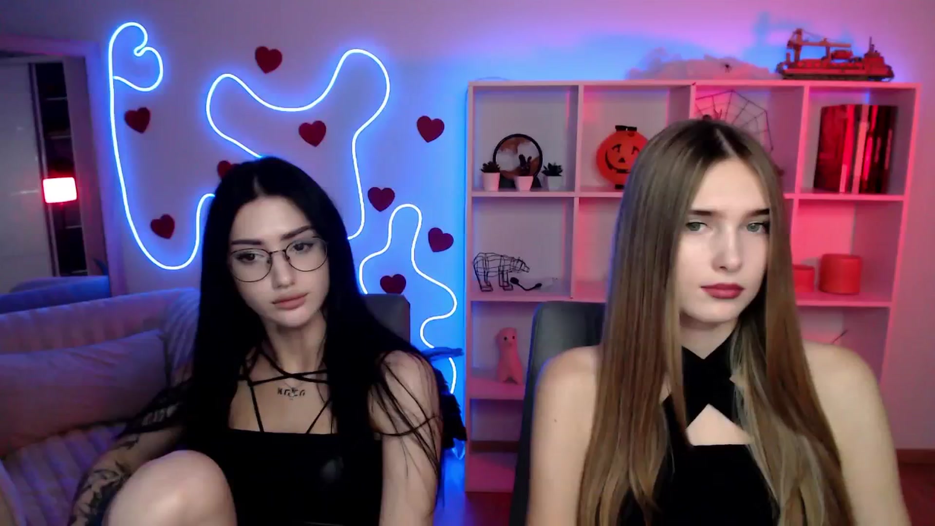 Gallery image thumbnail from Sirela's myfreecams stream on, 11/07/2025, 10:38 image 6 of 20