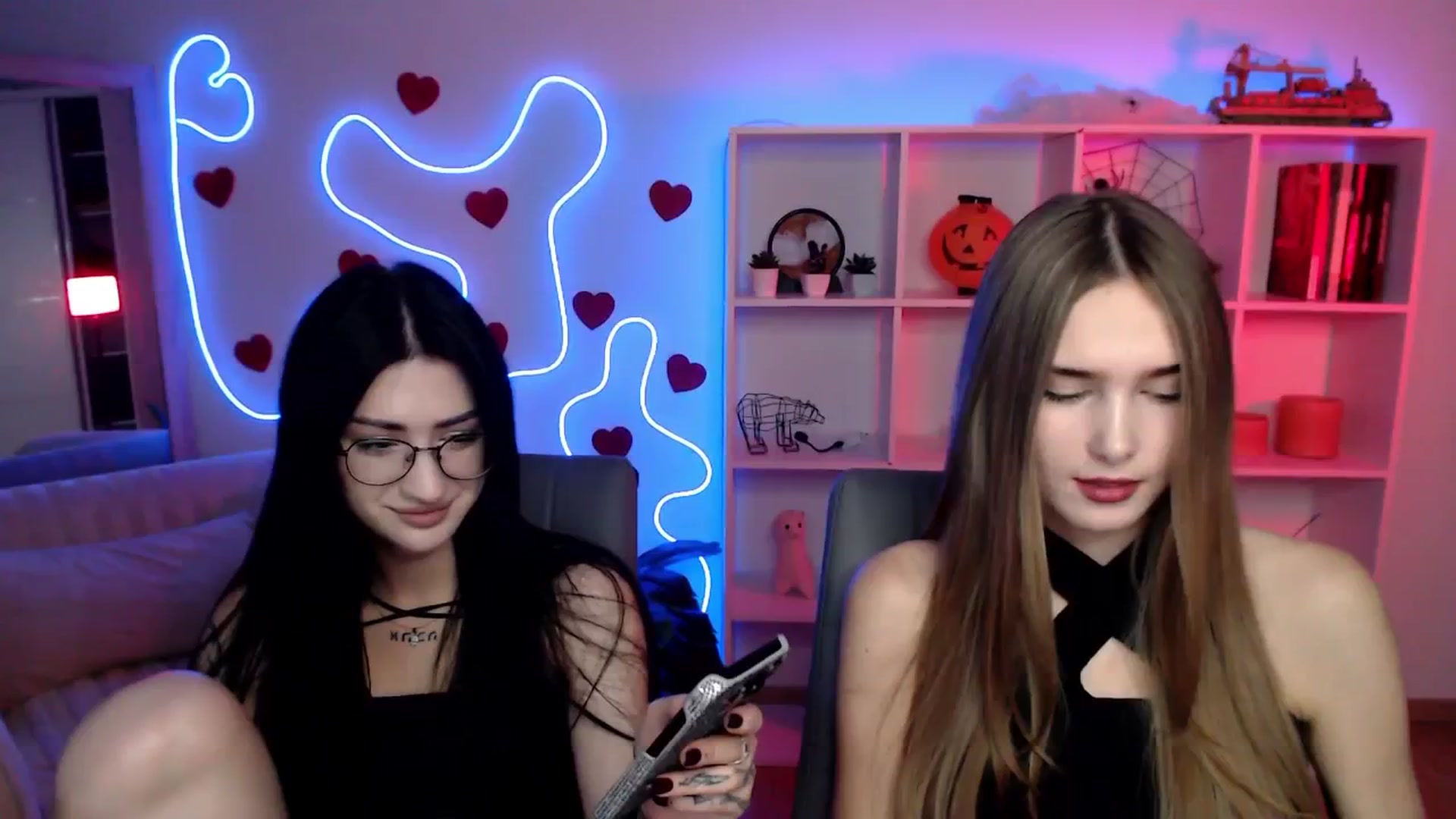 Gallery image thumbnail from Sirela's myfreecams stream on, 11/07/2025, 10:38 image 15 of 20