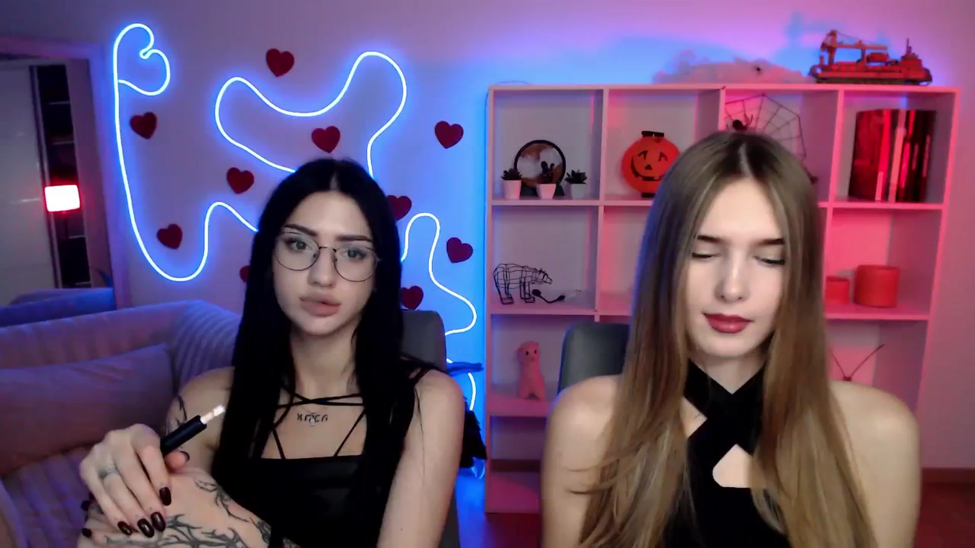 Gallery image thumbnail from Sirela's myfreecams stream on, 11/07/2025, 11:06 image 8 of 20