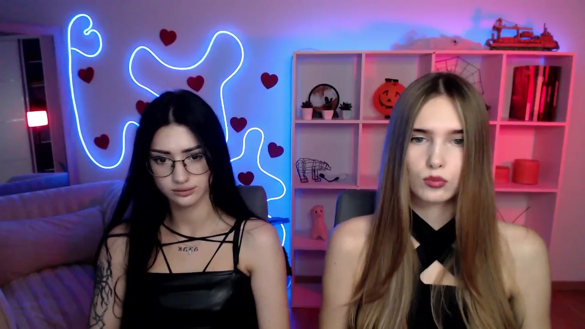 Gallery image thumbnail from Sirela's myfreecams stream on, 11/07/2025, 11:06 image 17 of 20