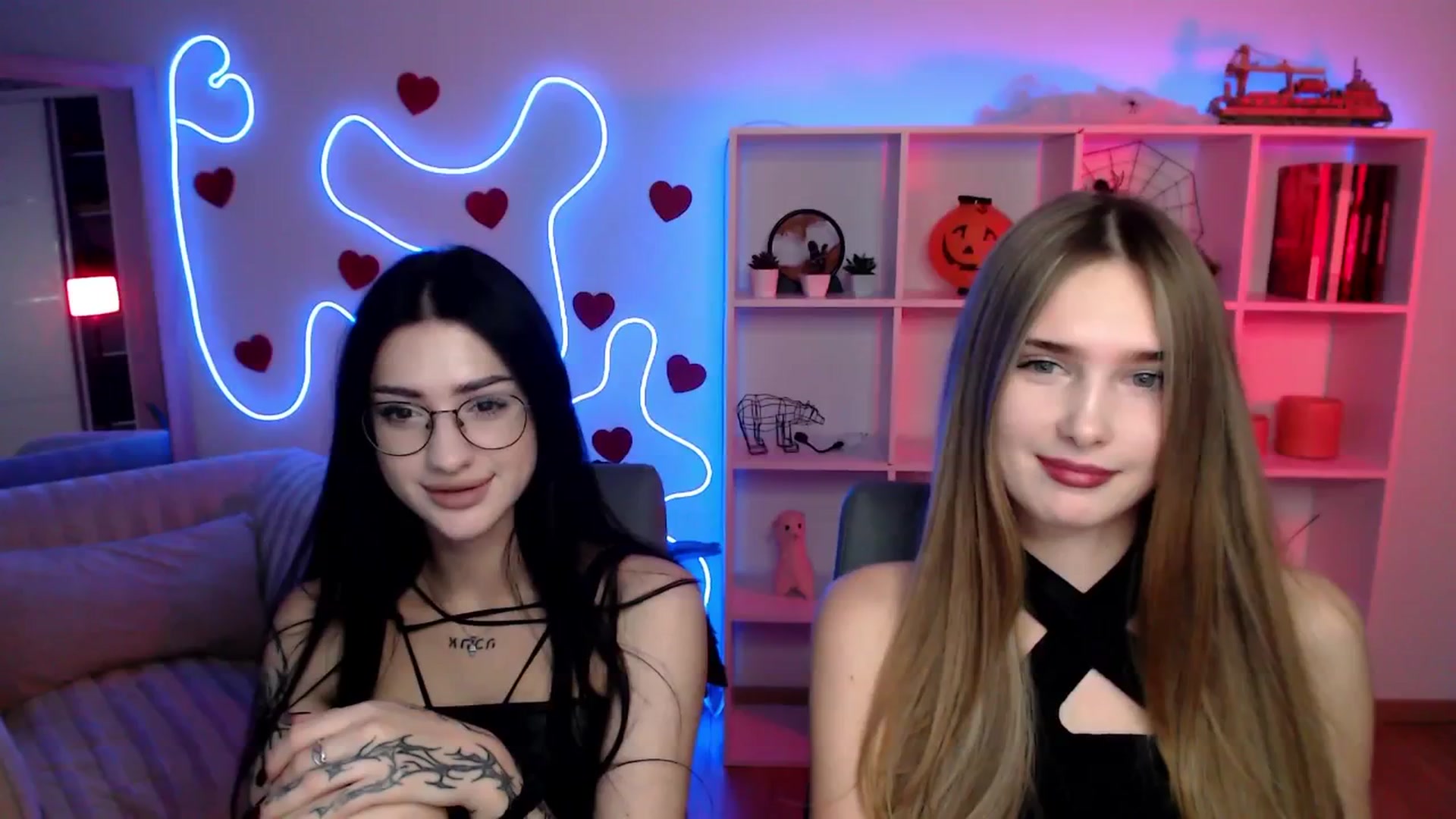 Gallery image thumbnail from Sirela's myfreecams stream on, 11/07/2025, 11:06 image 6 of 20