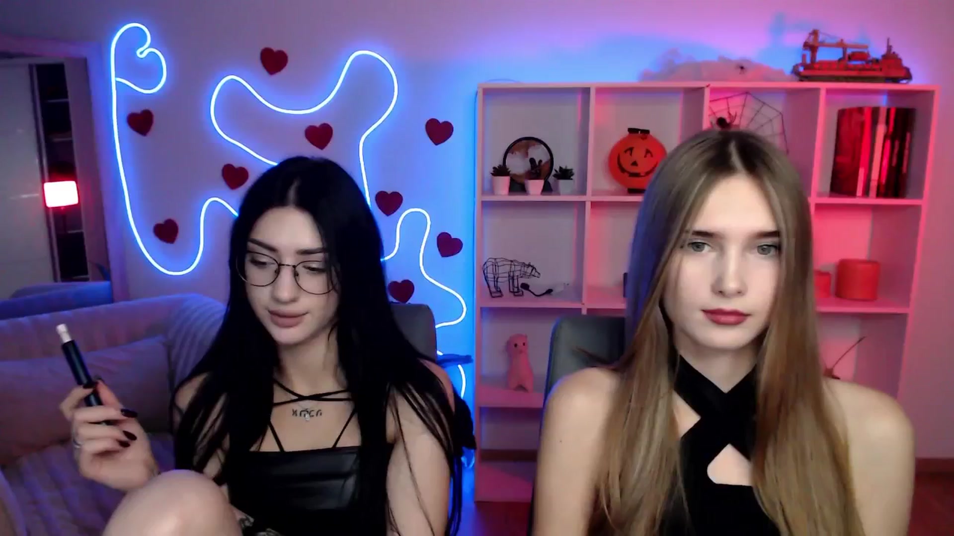 Gallery image thumbnail from Sirela's myfreecams stream on, 11/07/2025, 11:06 image 7 of 20