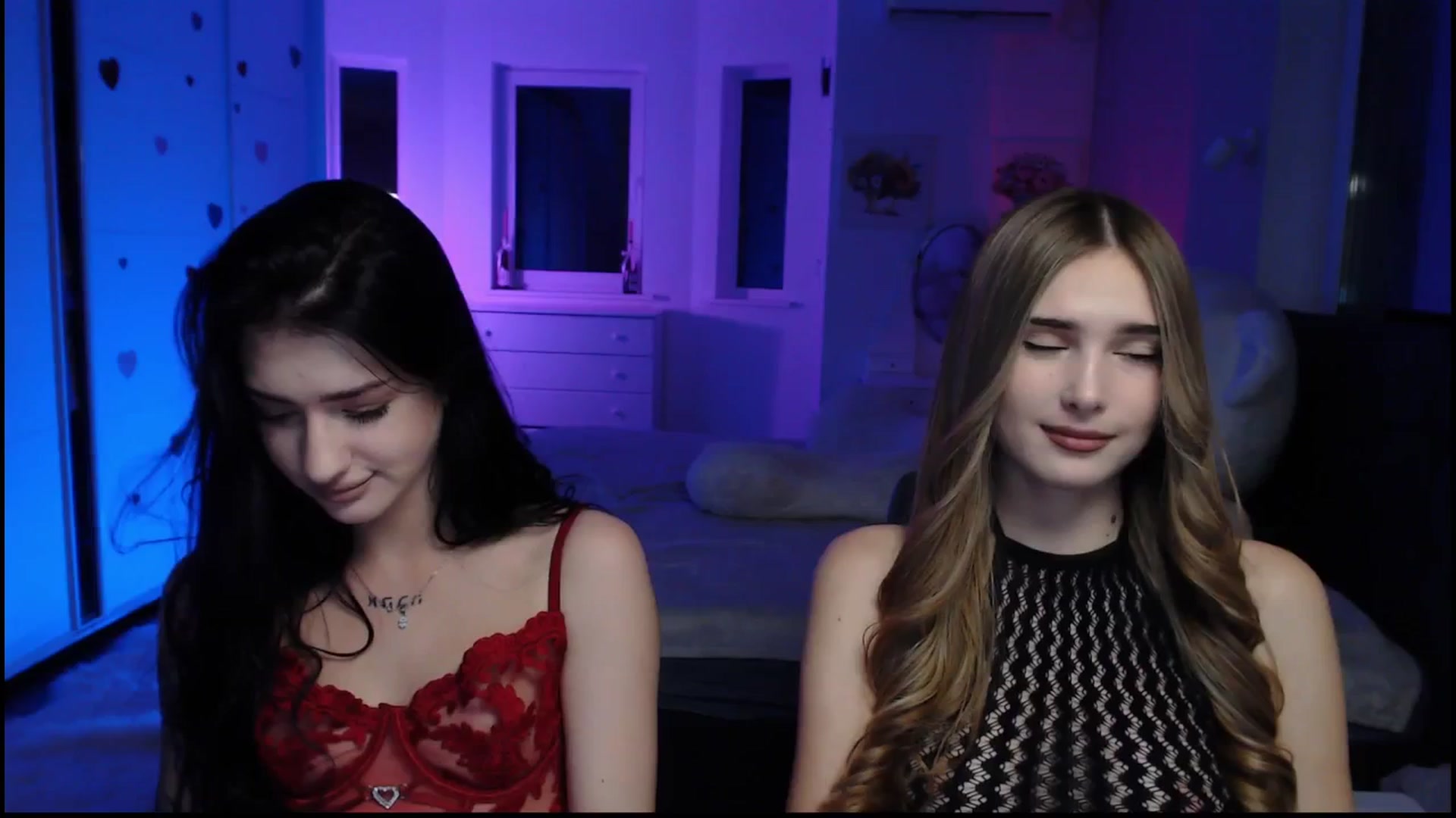 Gallery image thumbnail from Sirela's myfreecams stream on, 11/15/2025, 14:31 image 3 of 20