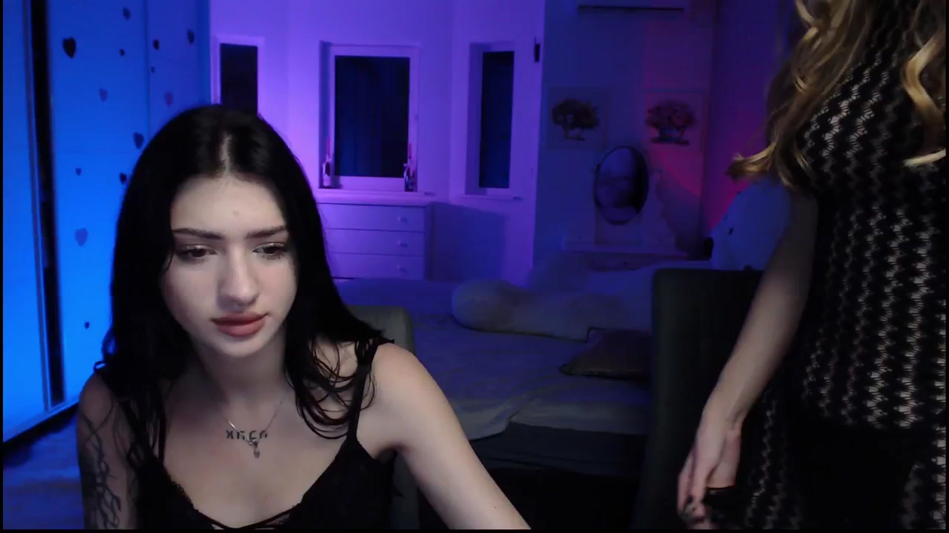 Gallery image thumbnail from Sirela's myfreecams stream on, 11/15/2025, 16:02 image 6 of 20