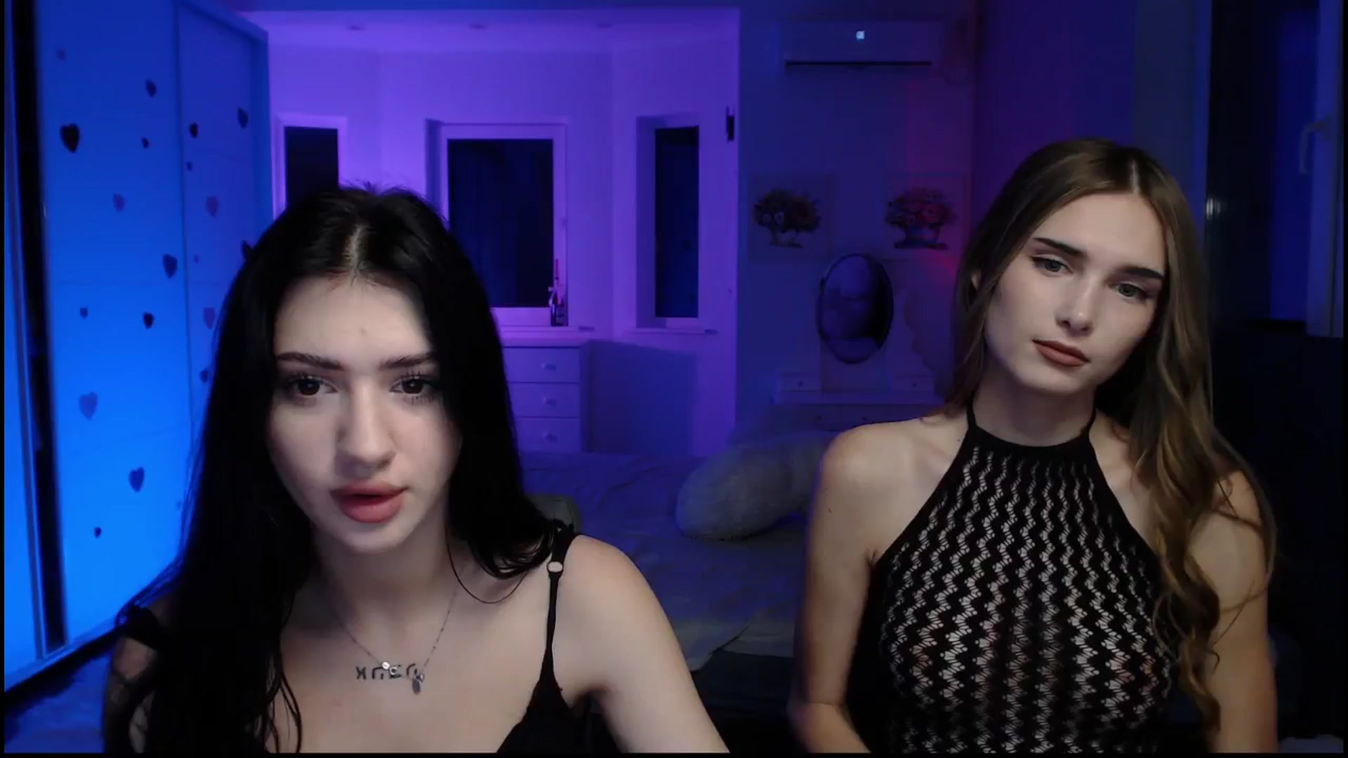 Gallery image thumbnail from Sirela's myfreecams stream on, 11/15/2025, 17:22 image 10 of 20