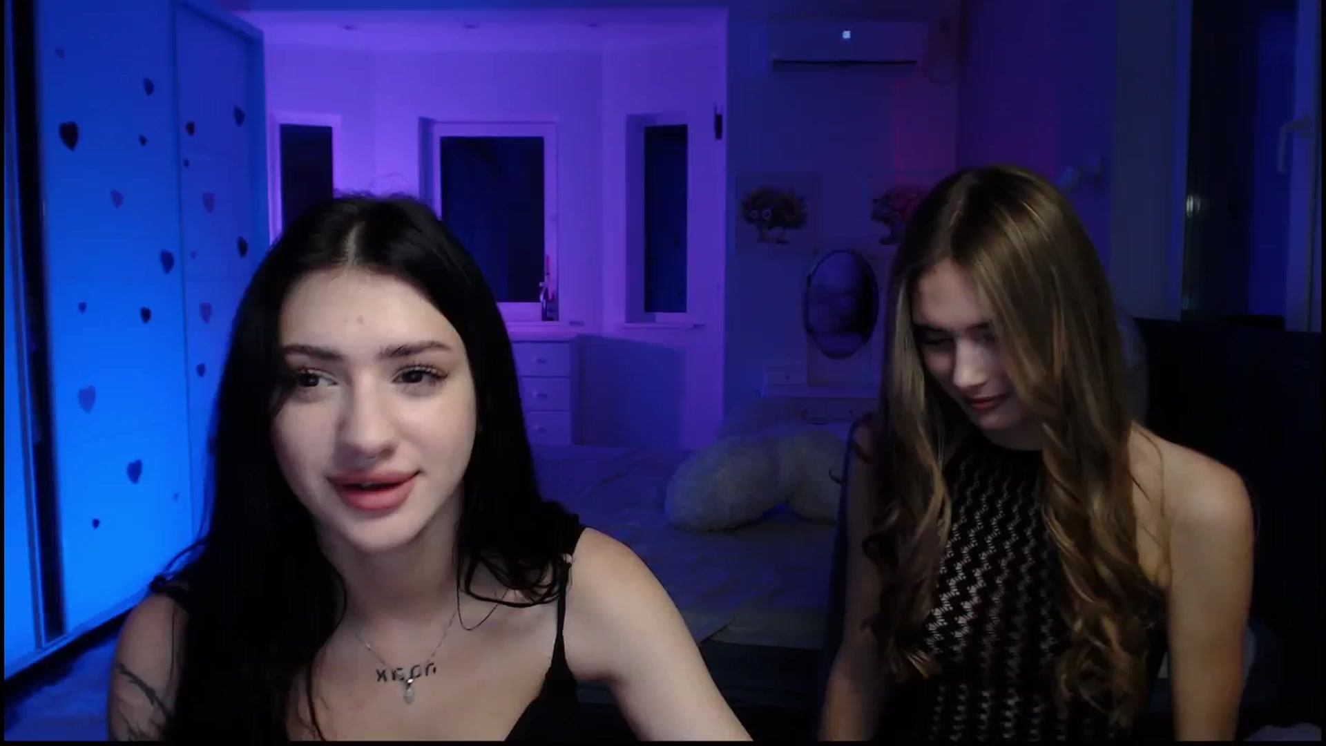 Gallery image thumbnail from Sirela's myfreecams stream on, 11/15/2025, 17:22 image 17 of 20