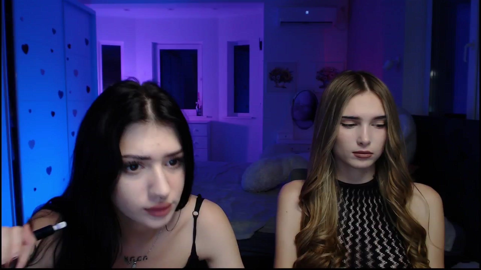 Gallery image thumbnail from Sirela's myfreecams stream on, 11/15/2025, 17:22 image 5 of 20
