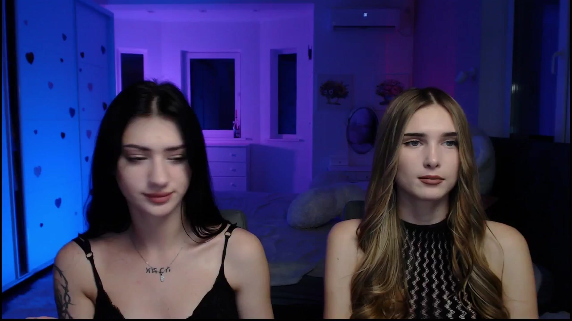 Gallery image thumbnail from Sirela's myfreecams stream on, 11/15/2025, 17:22 image 7 of 20