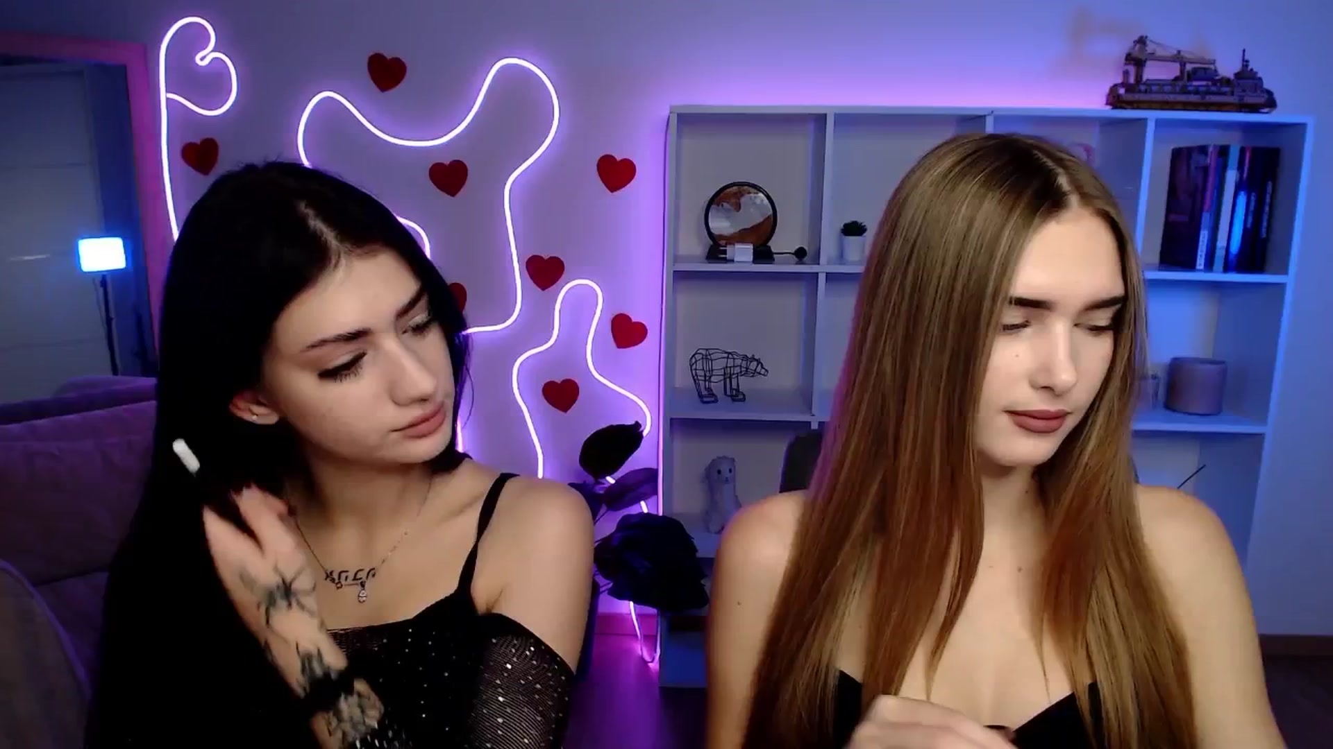 Gallery image thumbnail from Sirela's myfreecams stream on, 11/16/2025, 12:48 image 6 of 20