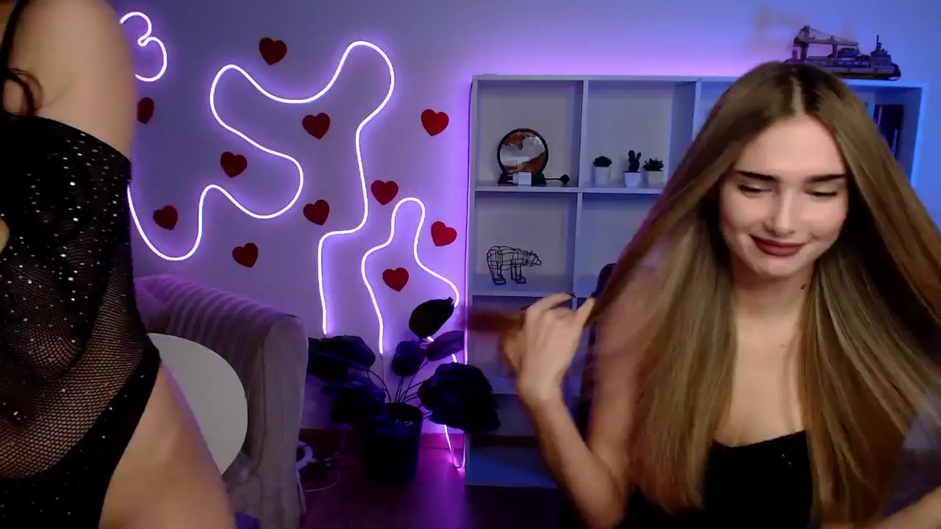 Gallery image thumbnail from Sirela's myfreecams stream on, 11/16/2025, 15:17 image 8 of 20