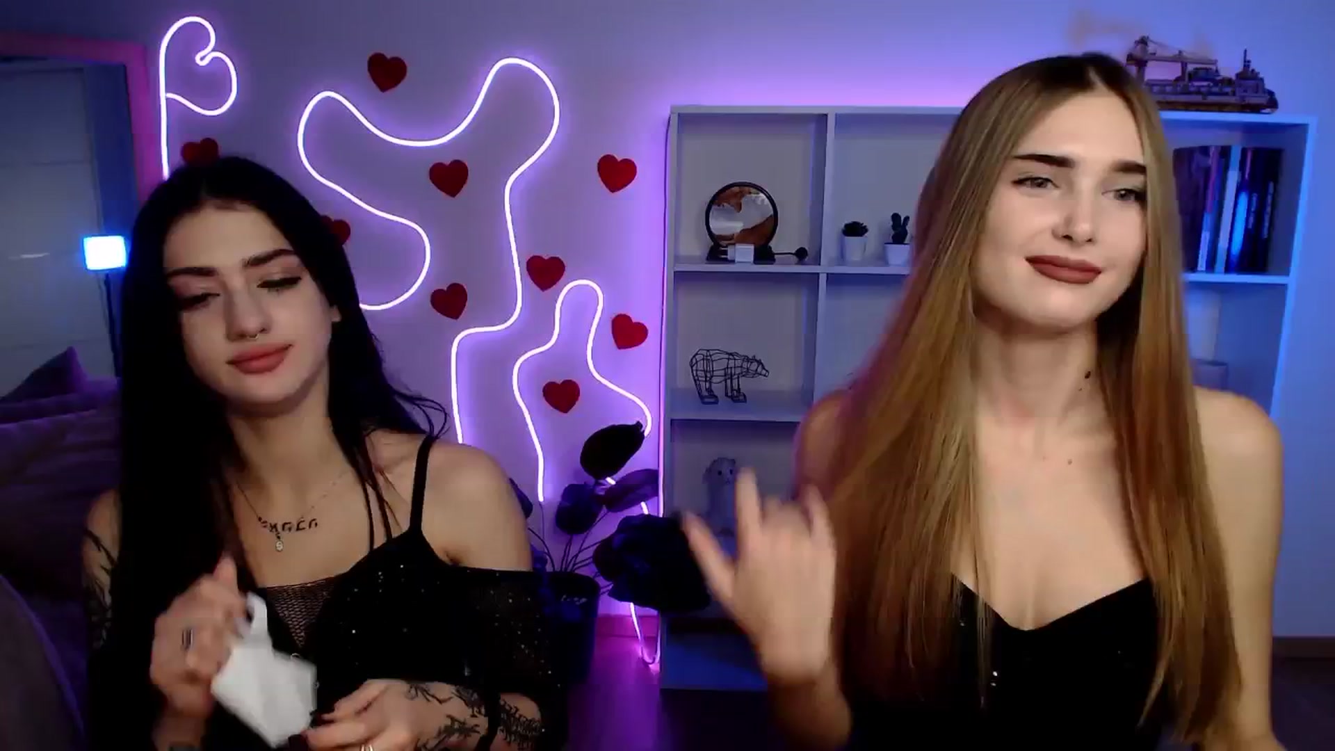 Gallery image thumbnail from Sirela's myfreecams stream on, 11/16/2025, 15:17 image 9 of 20
