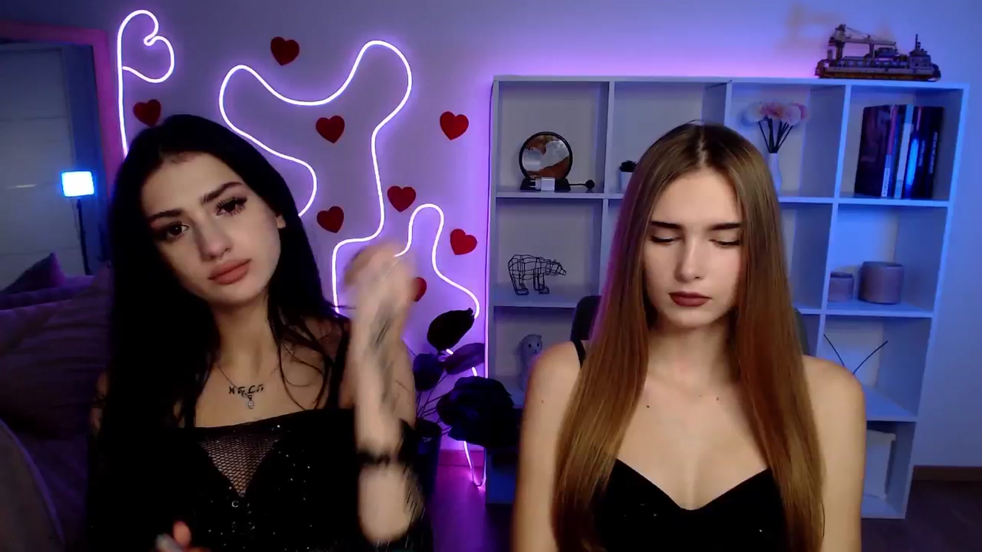 Gallery image thumbnail from Sirela's myfreecams stream on, 11/16/2025, 15:17 image 14 of 20