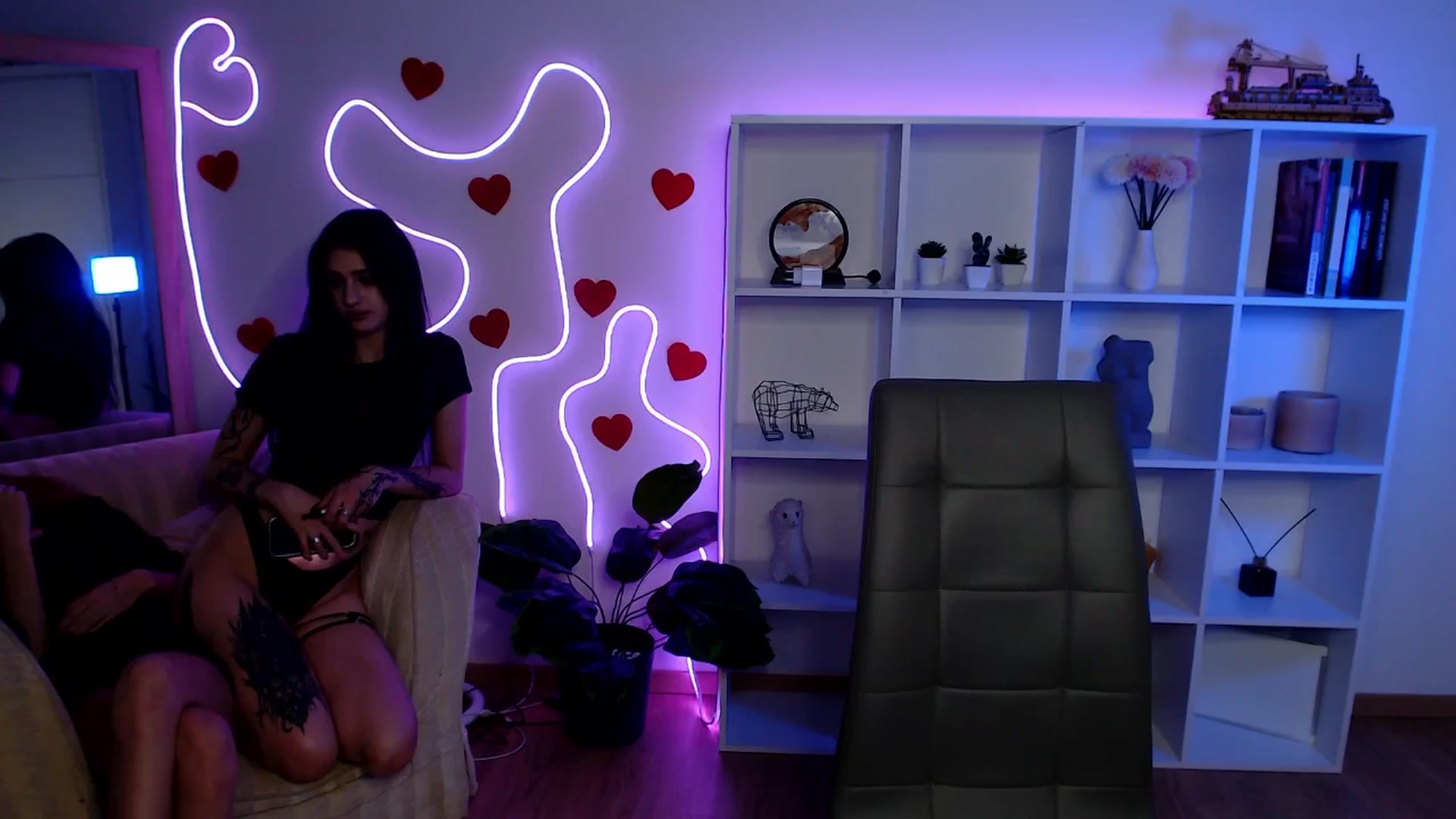 Gallery image thumbnail from Sirela's myfreecams stream on, 11/16/2025, 16:43 image 11 of 20