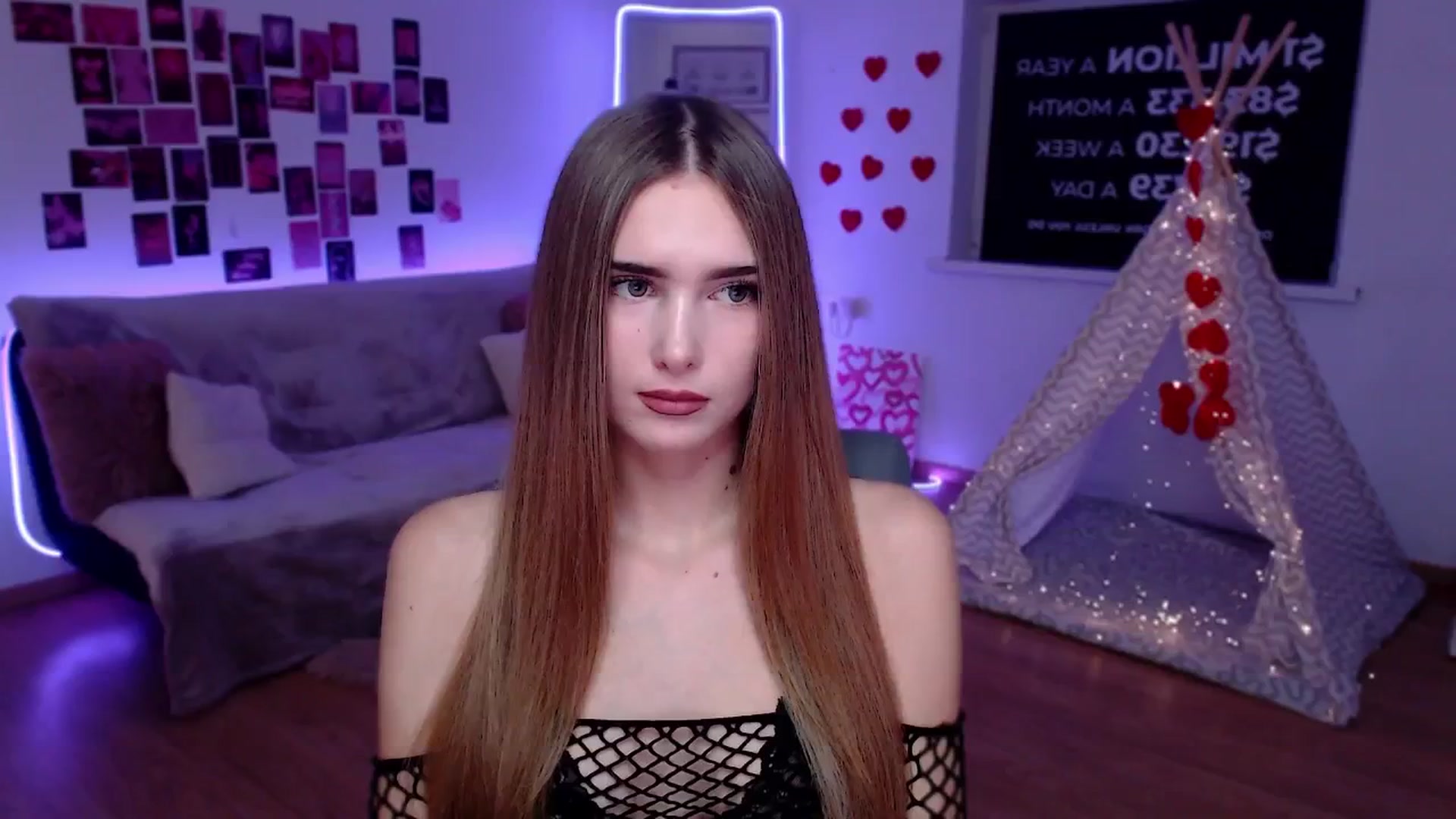 Gallery image thumbnail from Sirela's myfreecams stream on, 11/19/2025, 12:30 image 4 of 20
