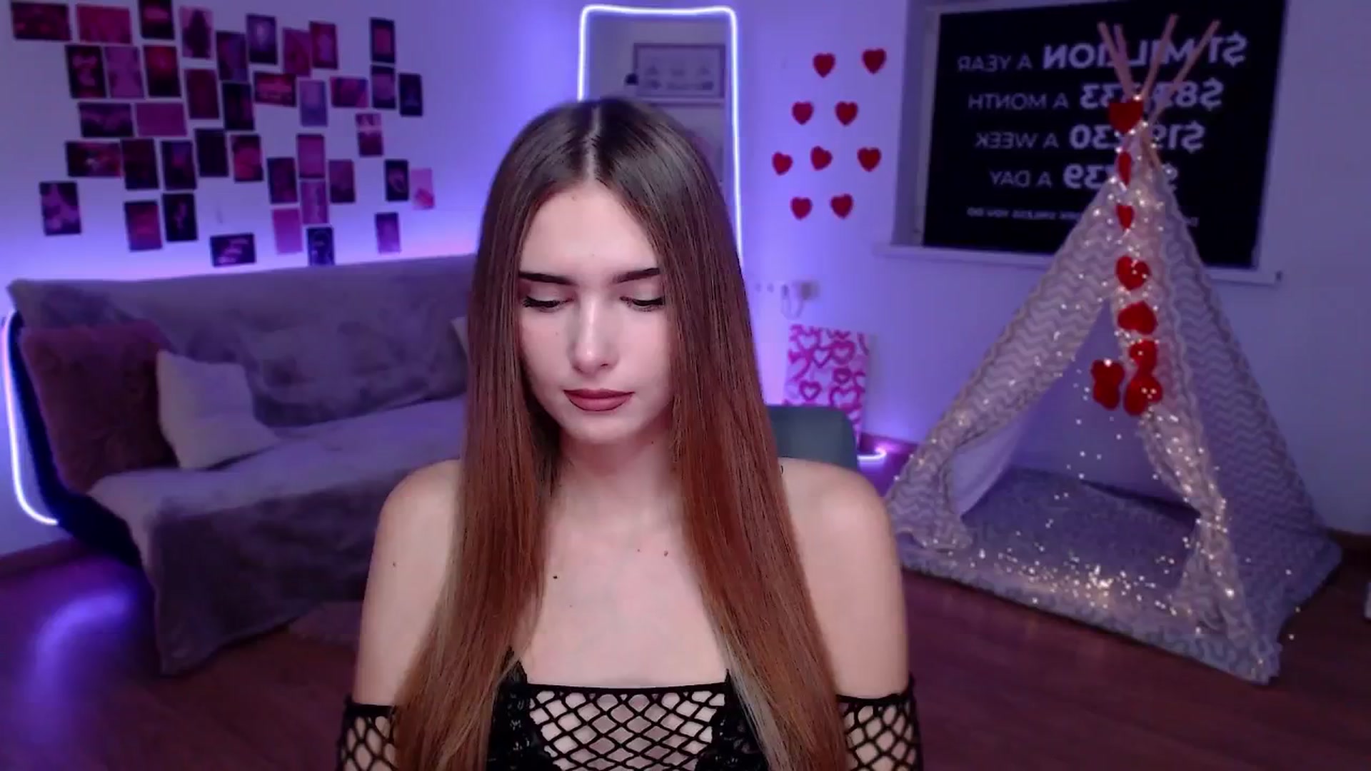 Gallery image thumbnail from Sirela's myfreecams stream on, 11/19/2025, 12:30 image 1 of 20