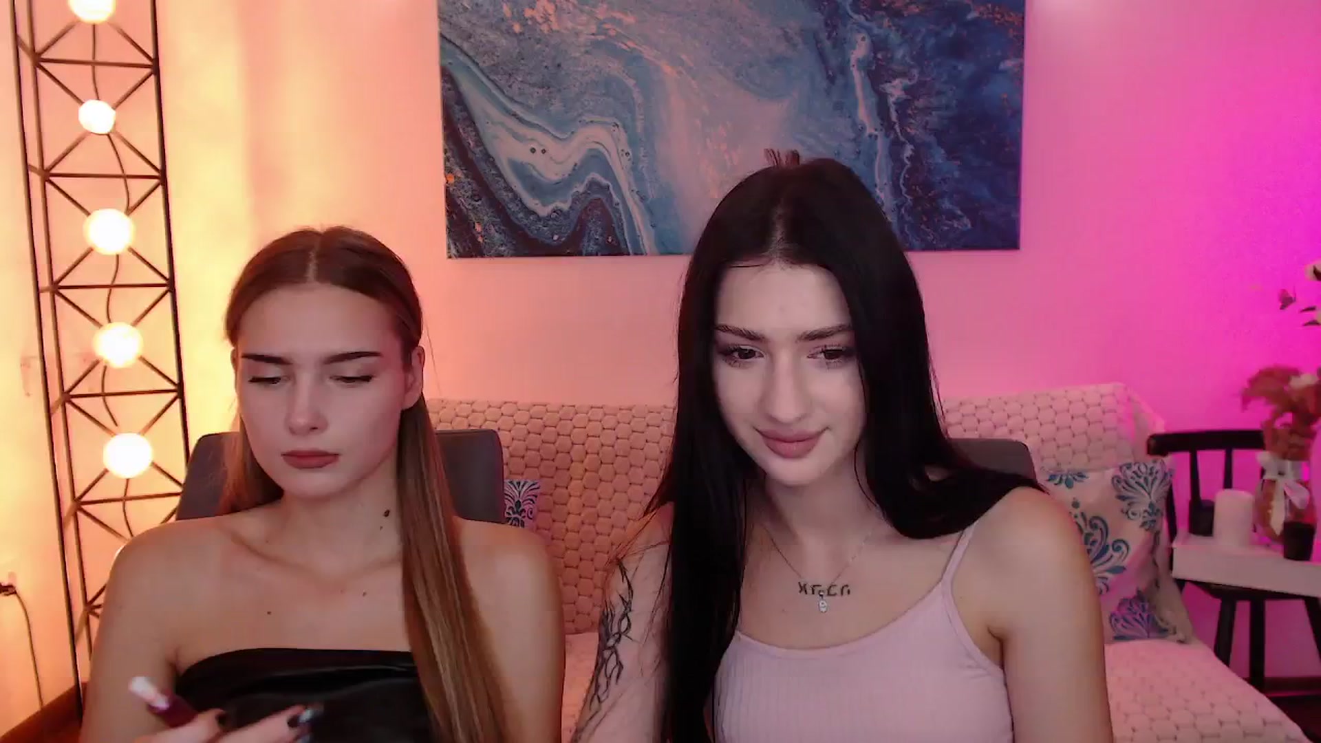 Gallery image thumbnail from Sirela's myfreecams stream on, 11/19/2025, 15:02 image 13 of 20