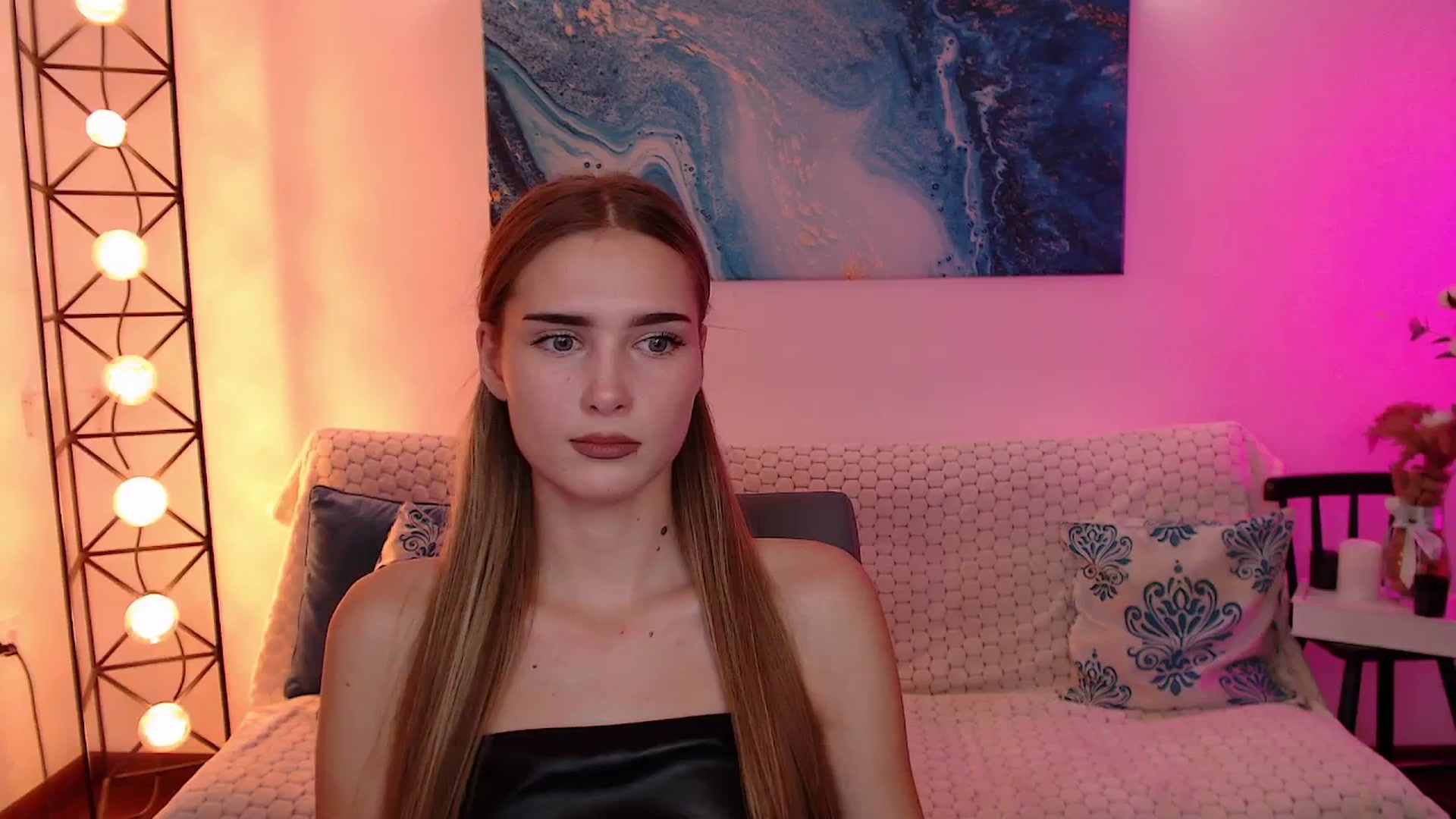 Gallery image thumbnail from Sirela's myfreecams stream on, 11/19/2025, 17:19 image 20 of 20