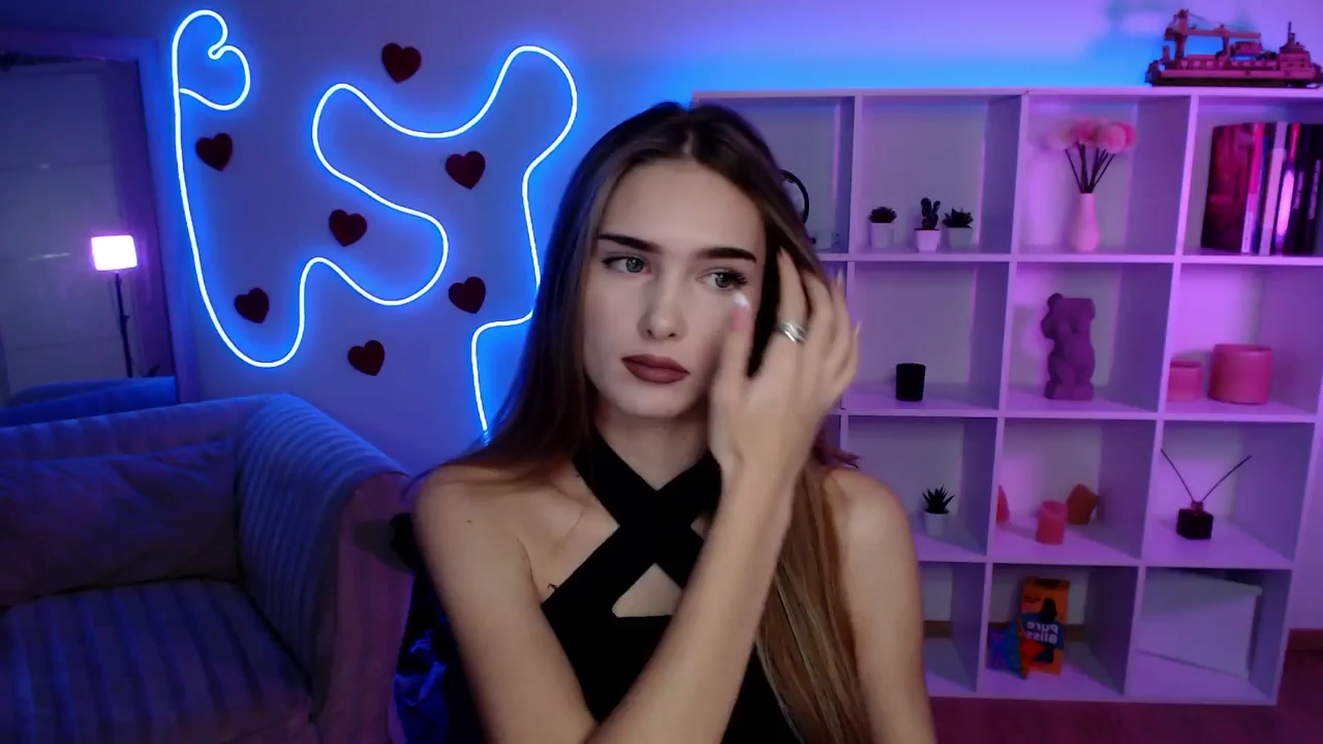 Gallery image thumbnail from Sirela's myfreecams stream on, 11/23/2025, 10:38 image 16 of 20