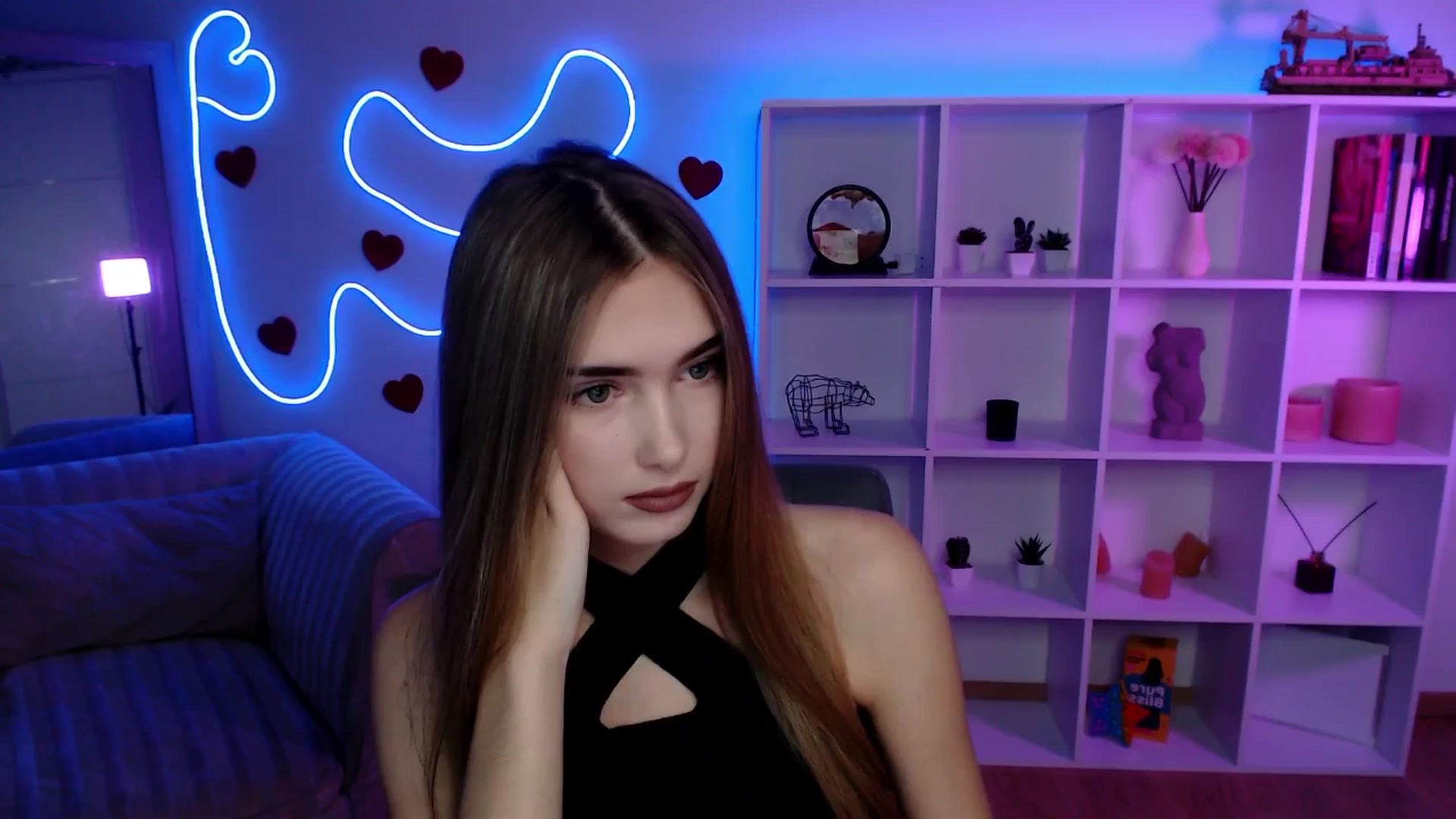 Gallery image thumbnail from Sirela's myfreecams stream on, 11/23/2025, 11:10 image 10 of 20