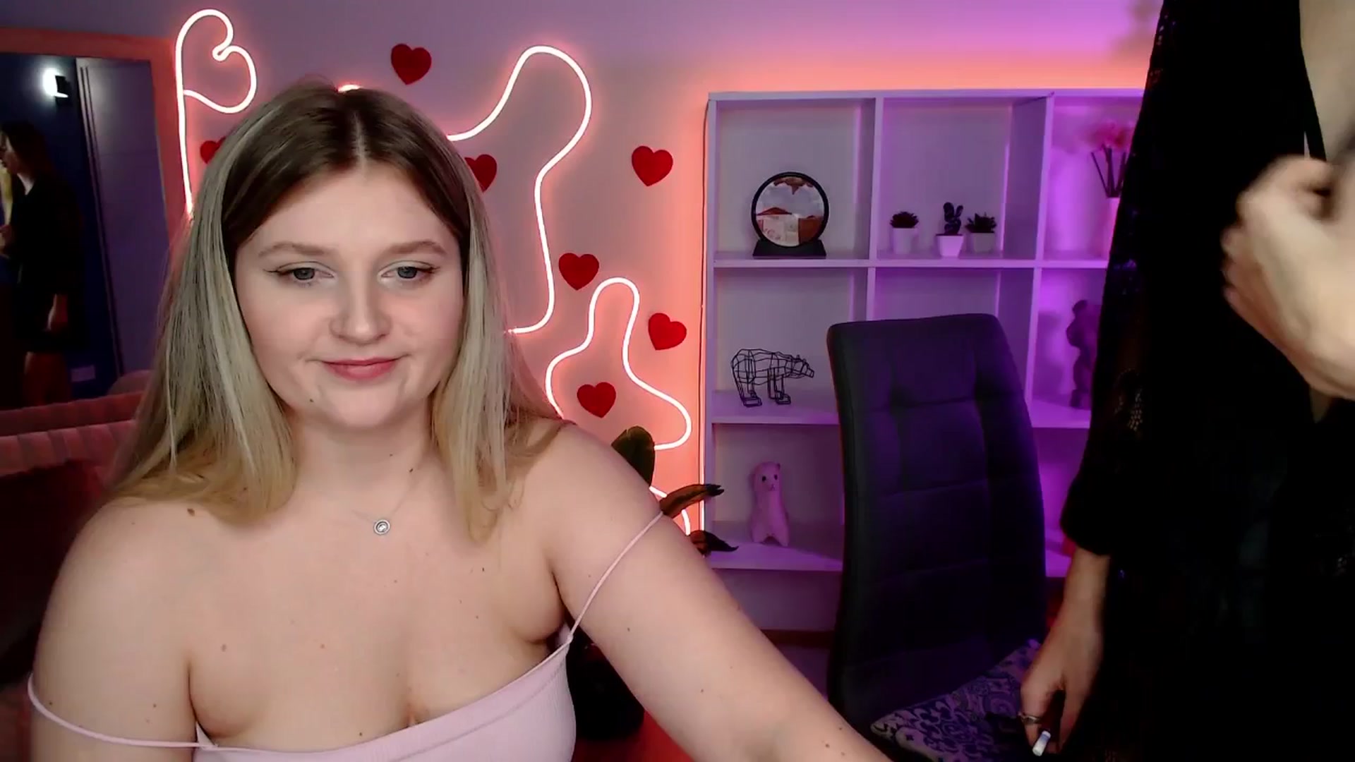 Gallery image thumbnail from Sirela's myfreecams stream on, 11/23/2025, 15:55 image 2 of 20