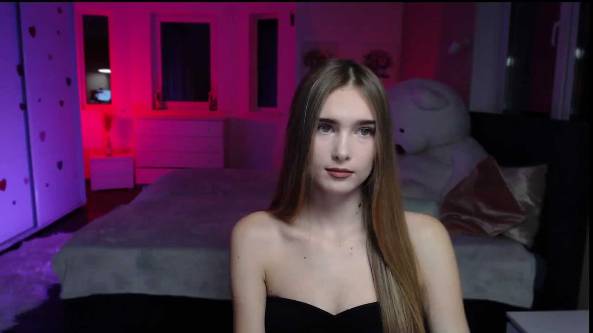 Gallery image thumbnail from Sirela's myfreecams stream on, 11/24/2025, 10:50 image 12 of 20