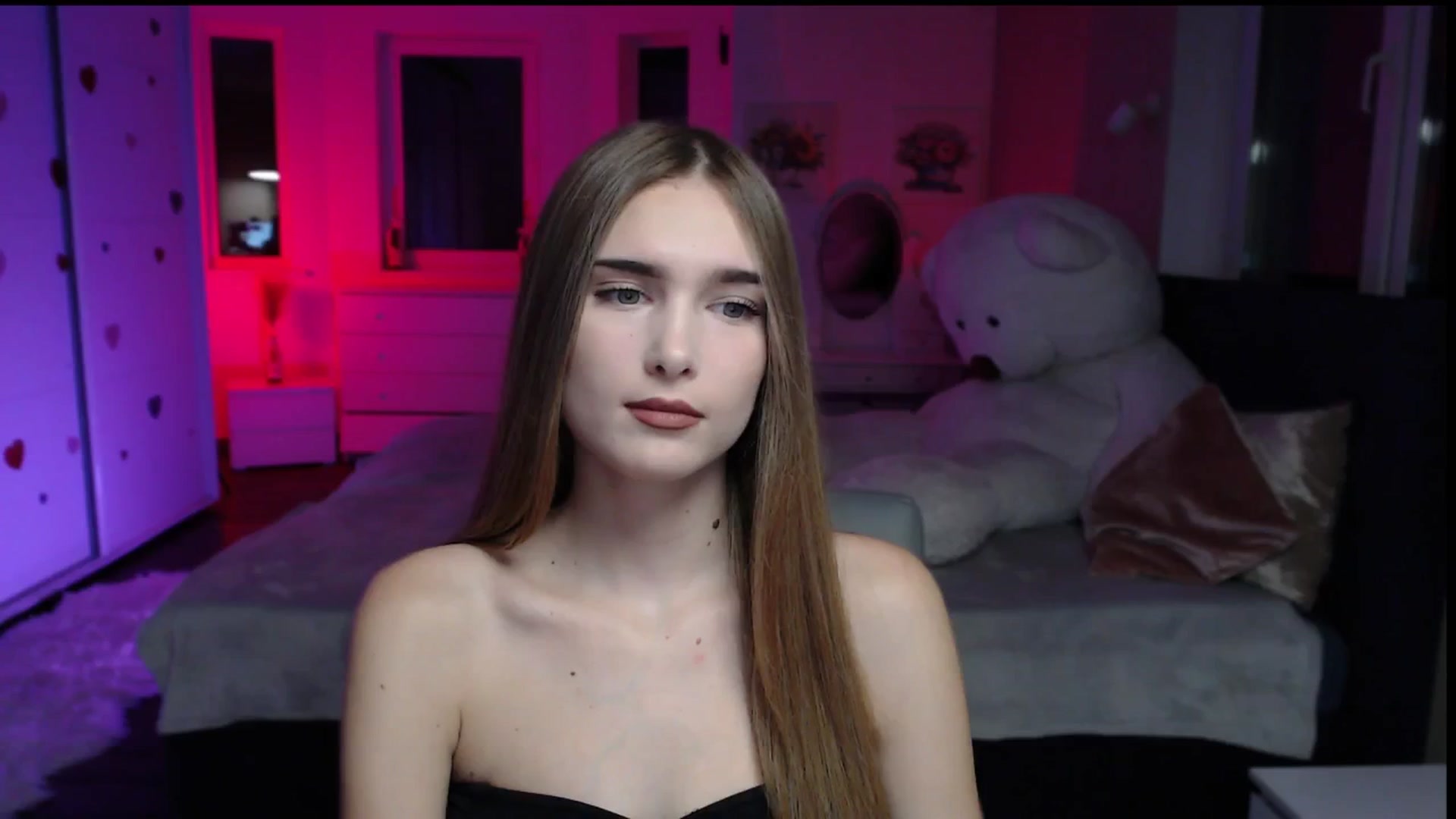 Gallery image thumbnail from Sirela's myfreecams stream on, 11/24/2025, 10:50 image 1 of 20