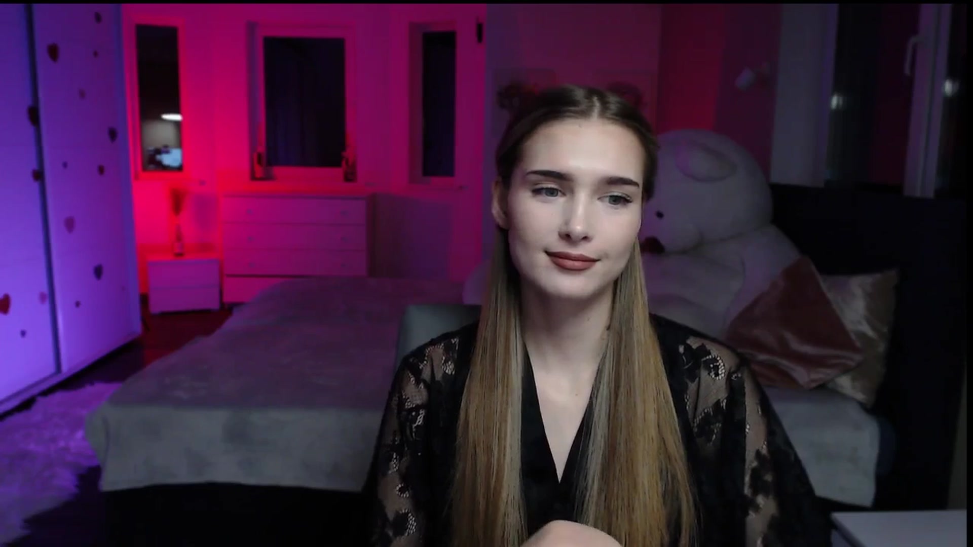 Gallery image thumbnail from Sirela's myfreecams stream on, 11/24/2025, 13:19 image 15 of 20