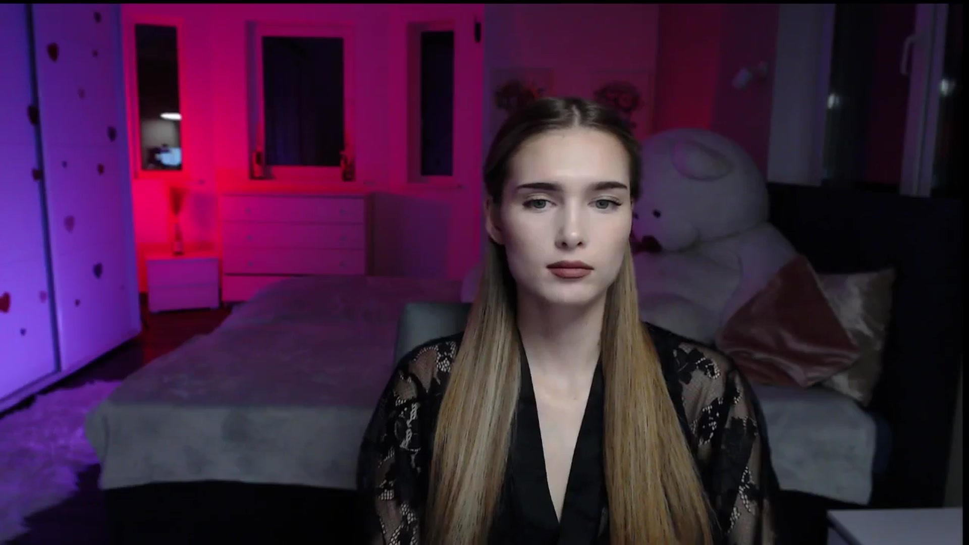 Gallery image thumbnail from Sirela's myfreecams stream on, 11/24/2025, 13:19 image 16 of 20