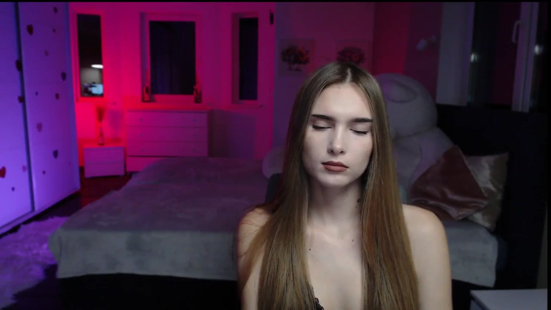 Gallery image thumbnail from Sirela's myfreecams stream on, 11/24/2025, 13:19 image 14 of 20