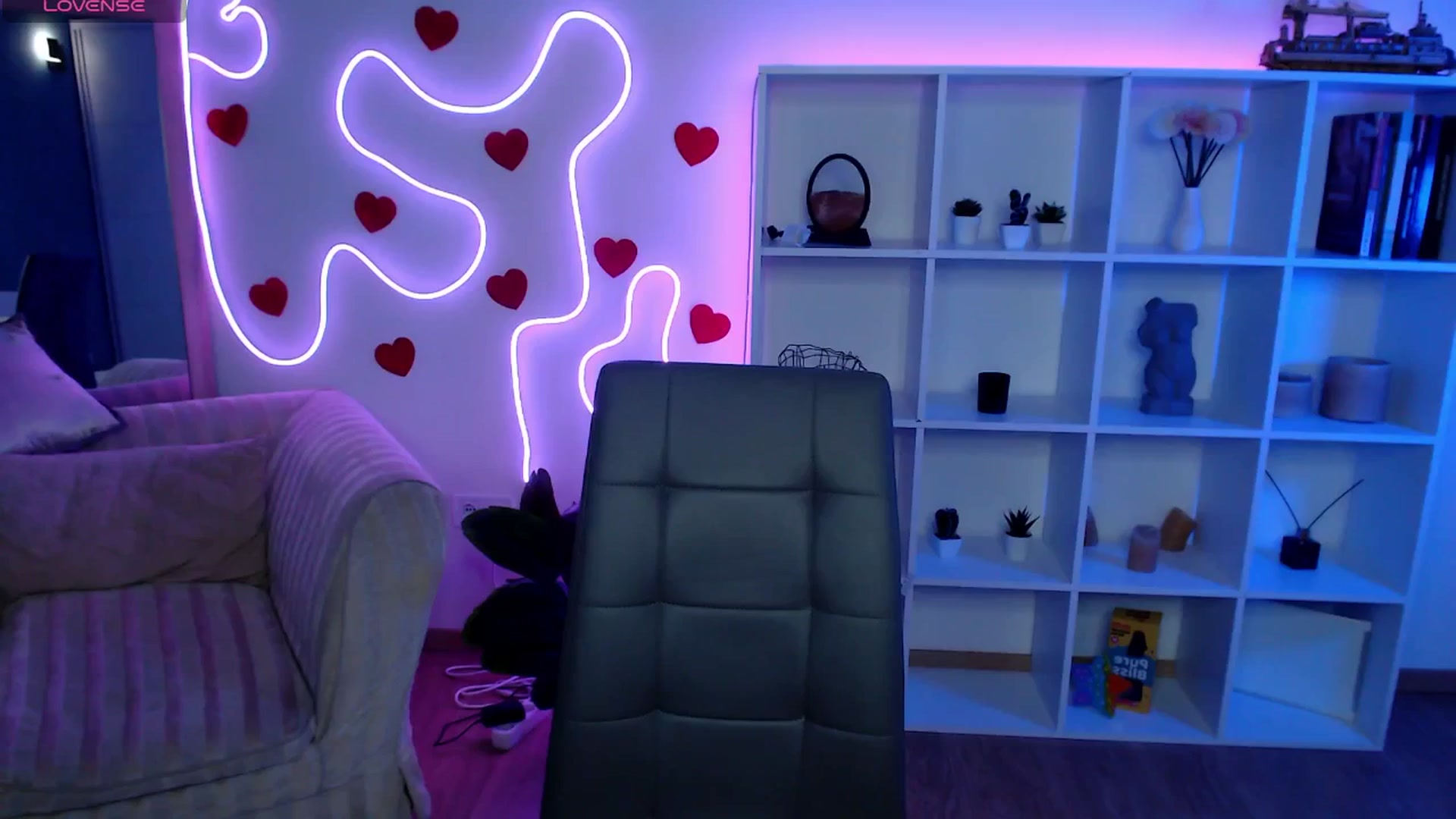 Gallery image thumbnail from Sirela's myfreecams stream on, 11/28/2025, 10:16 image 19 of 20