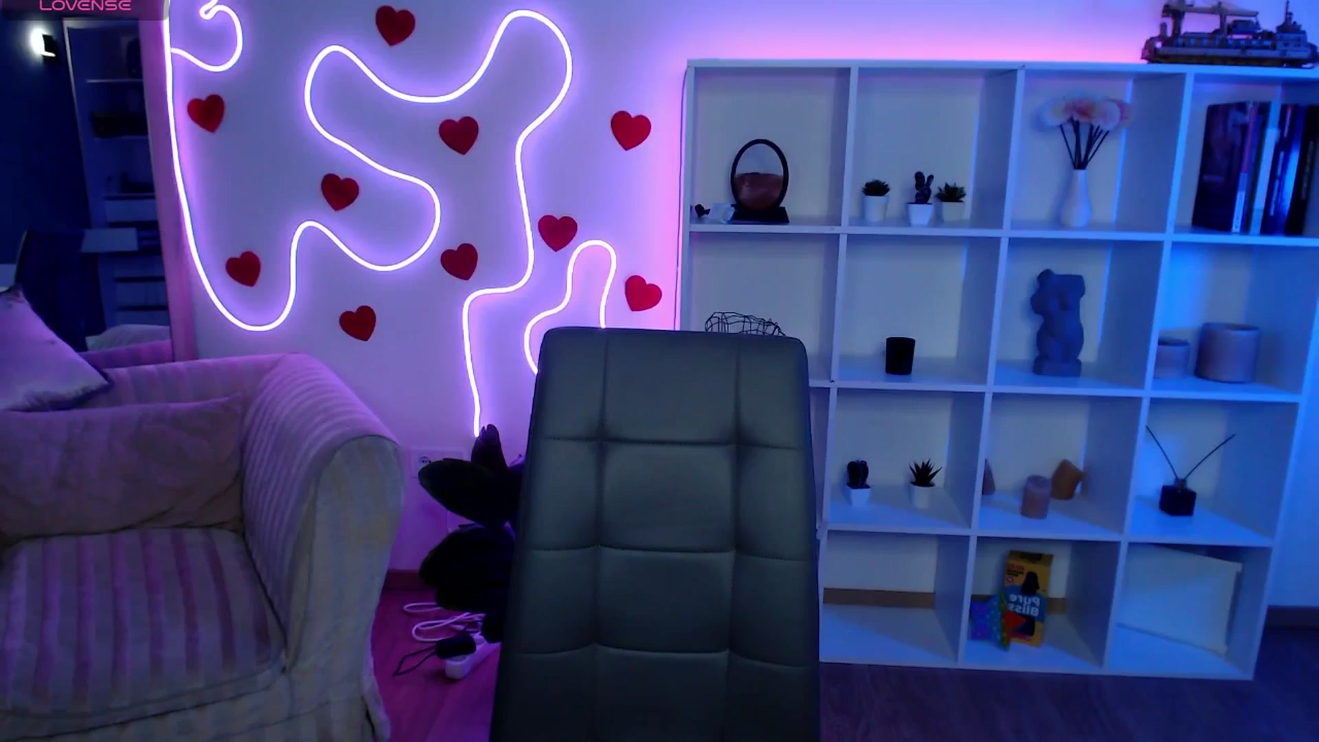 Gallery image thumbnail from Sirela's myfreecams stream on, 11/28/2025, 10:16 image 18 of 20