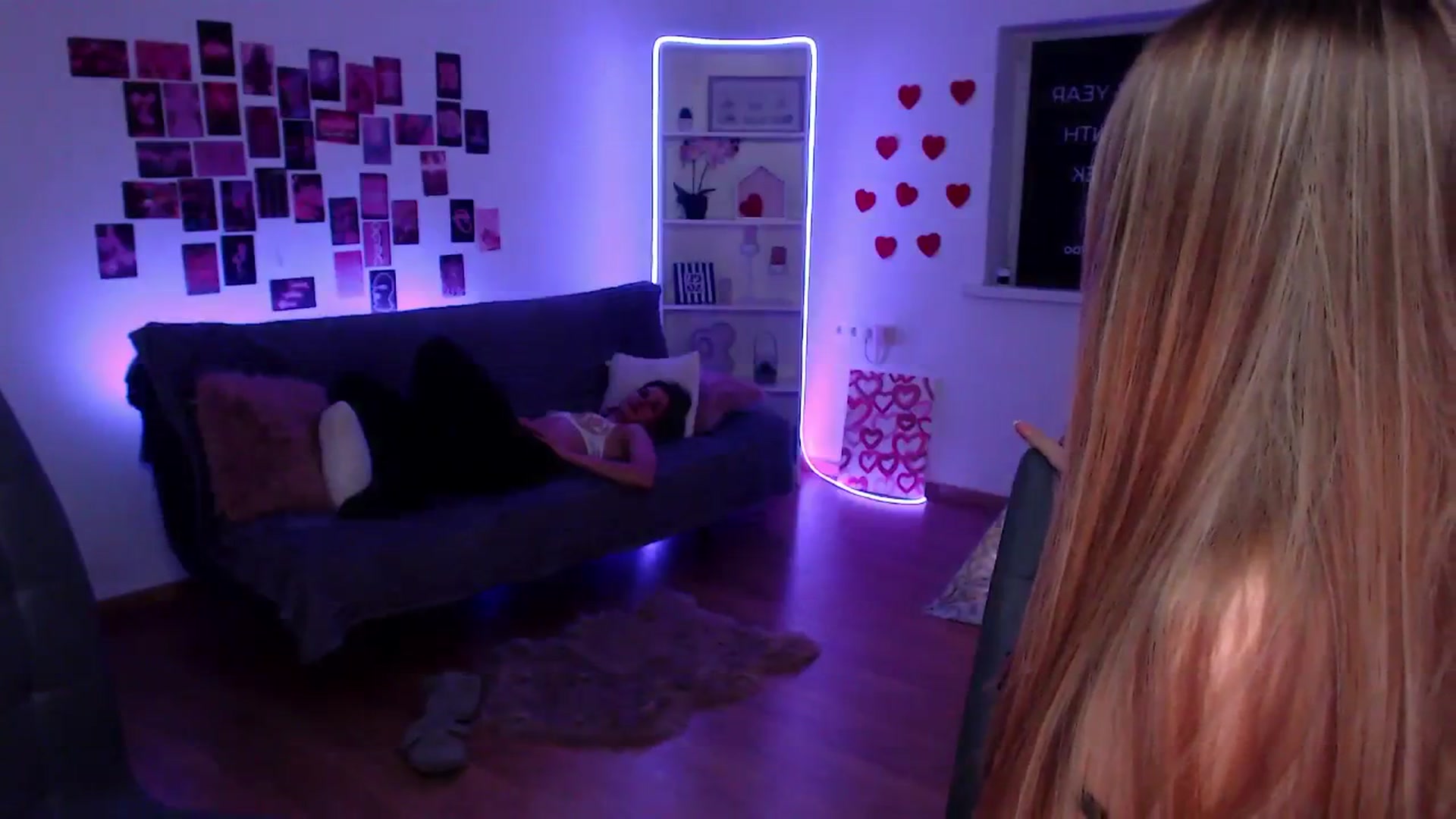Gallery image thumbnail from Sirela's myfreecams stream on, 12/09/2025, 13:32 image 10 of 20